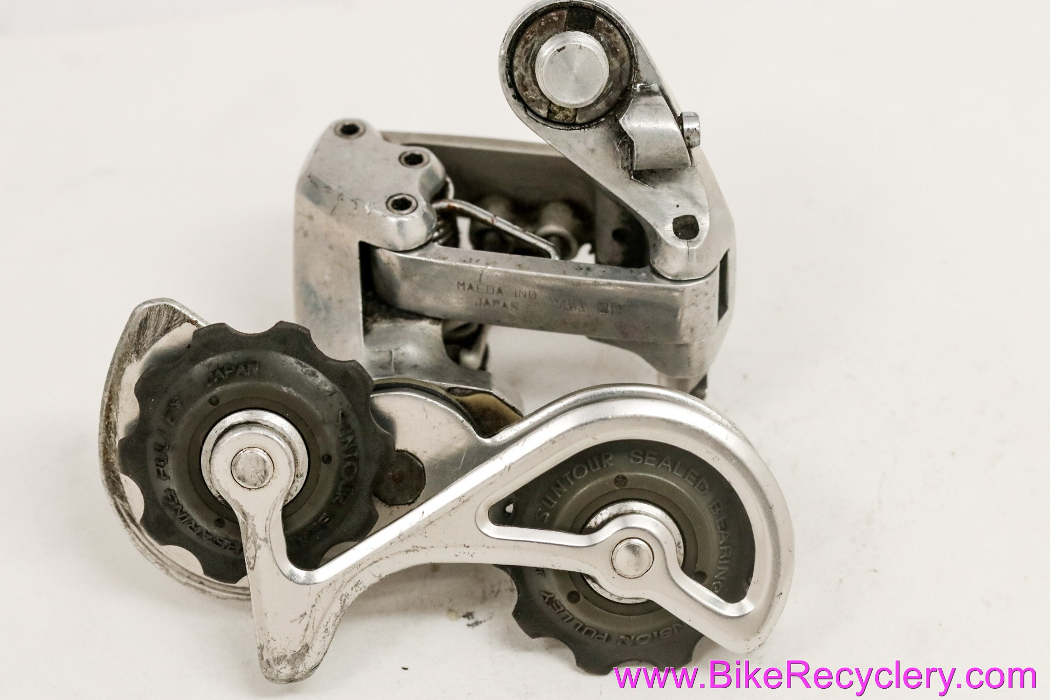 Suntour Superbe Pro RD-5200 Rear Derailleur: Mid 1980's - Friction - Silver