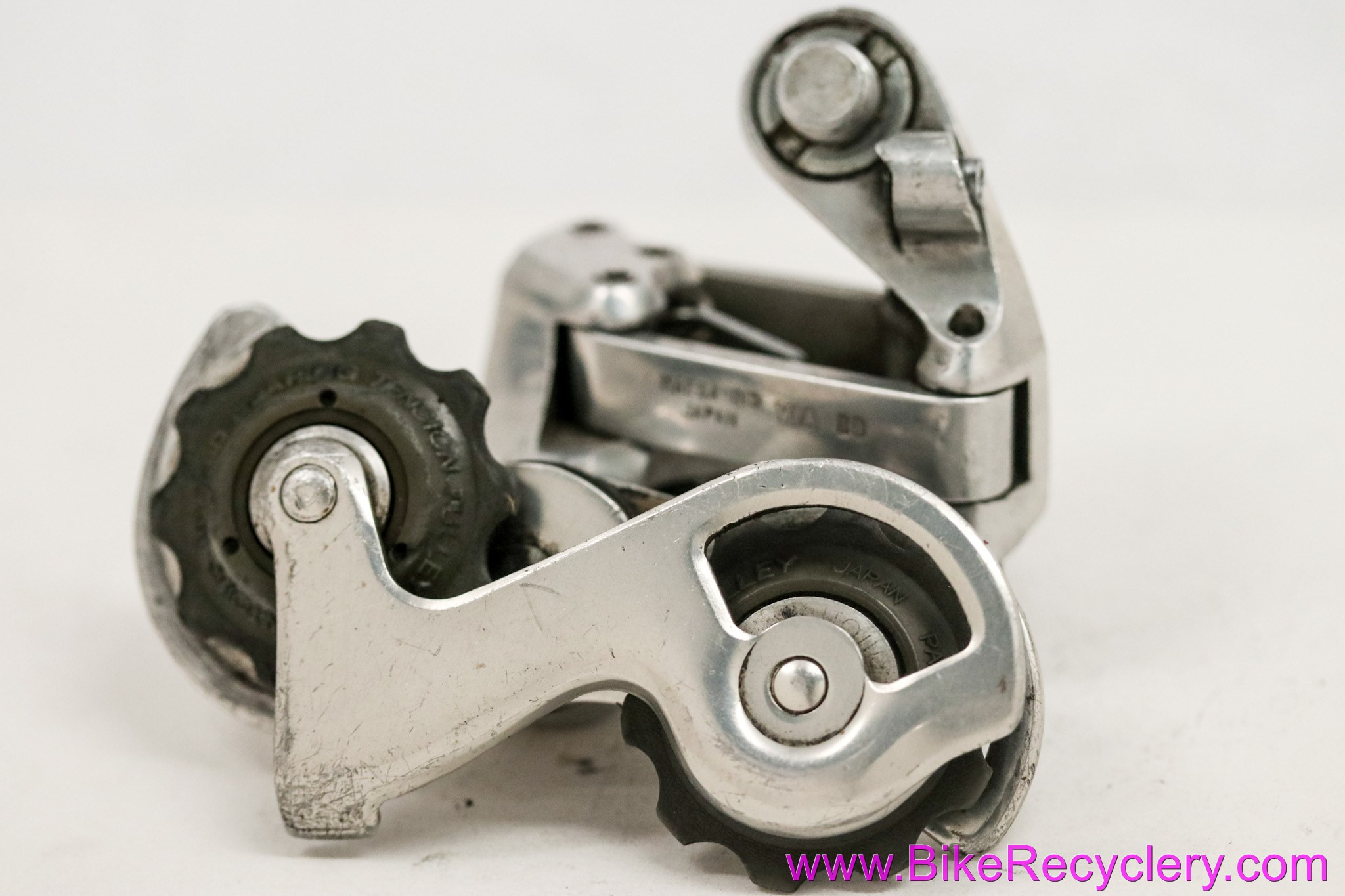 Suntour Superbe Pro RD-5200 Rear Derailleur: Mid 1980's - Friction - Silver (Great)