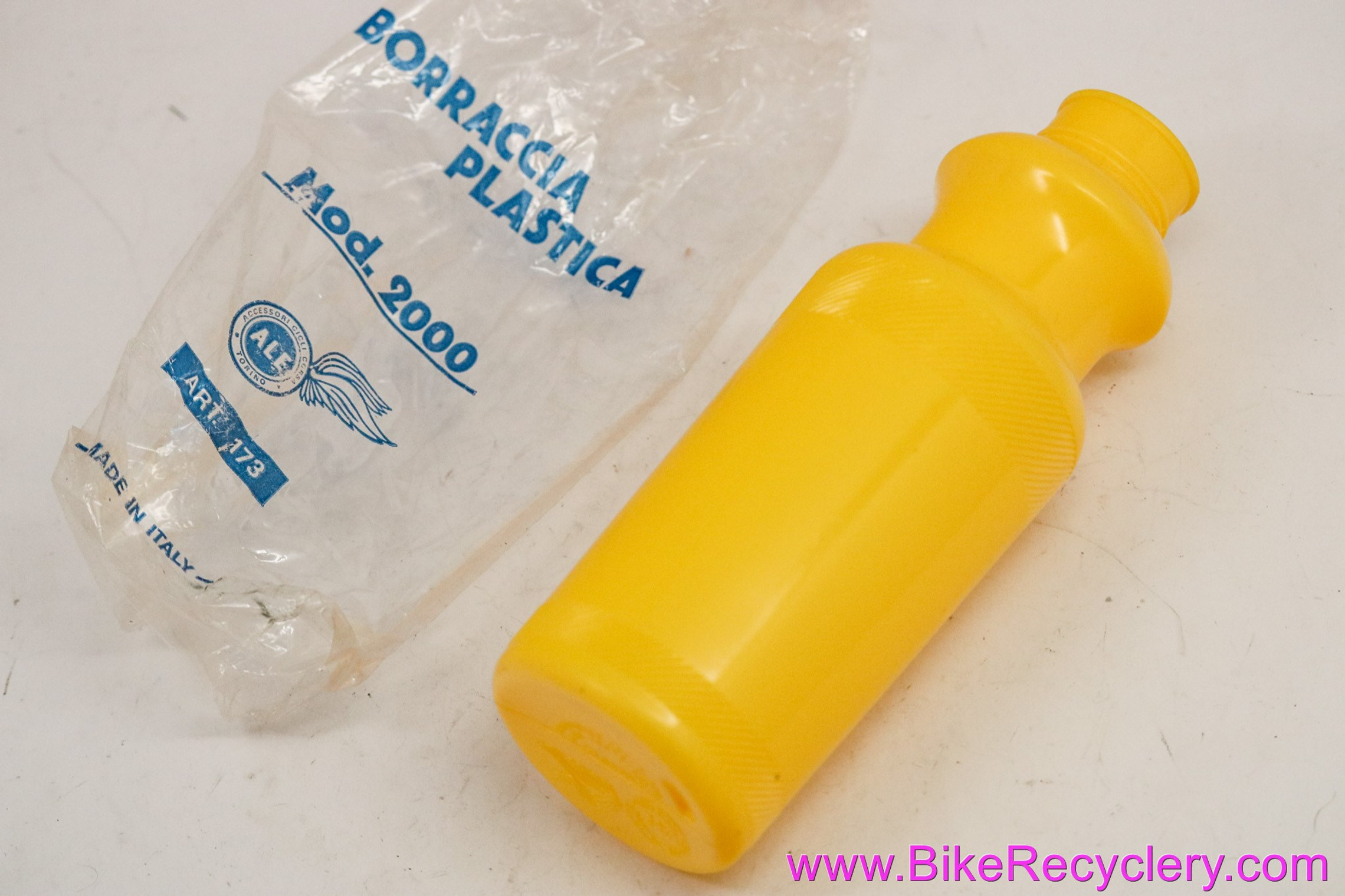 NIB/NOS ALE Art 173 Water Bottle: Yellow - No Cap - Bike Recyclery