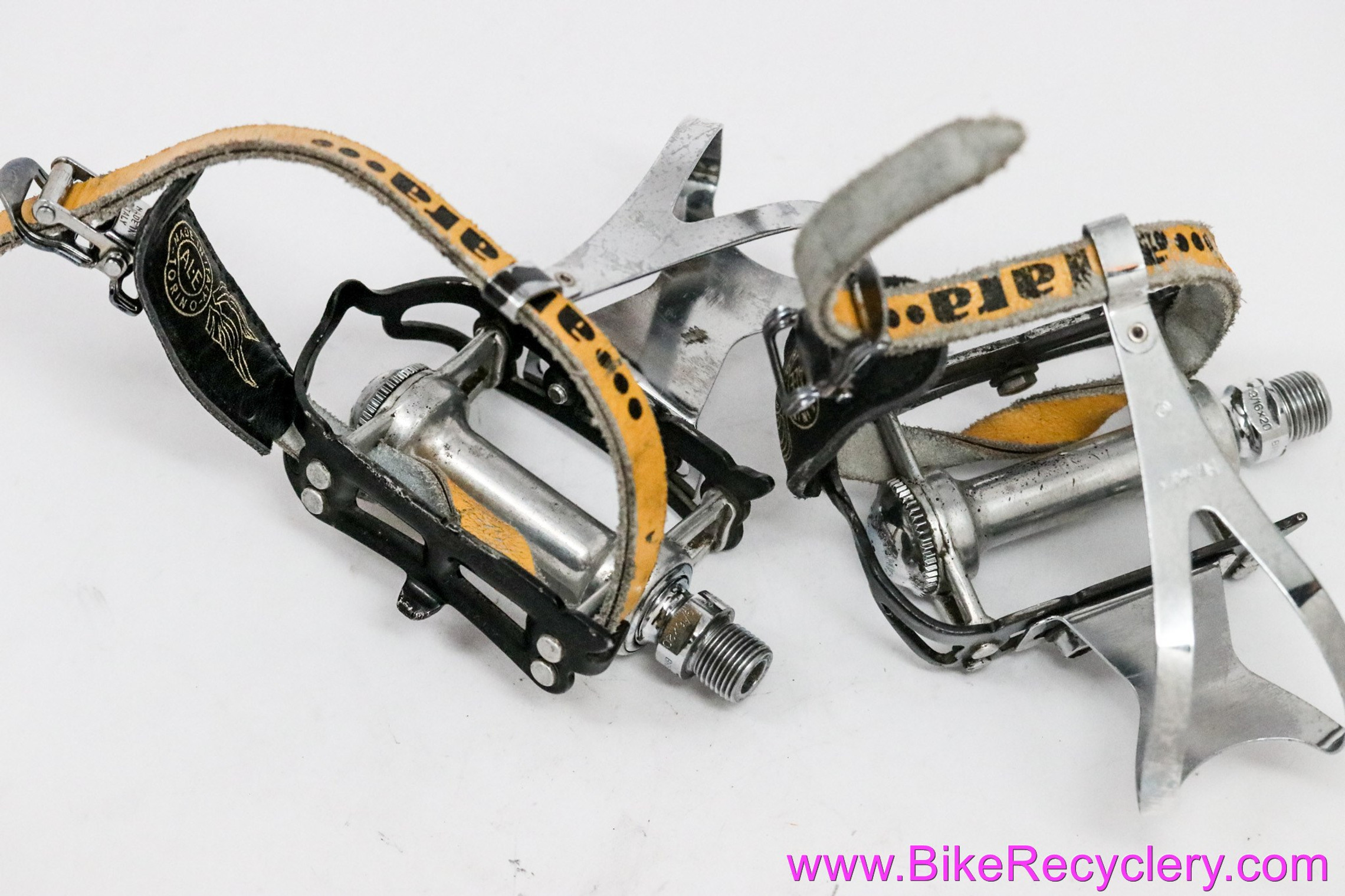 Campagnolo Record SL Superleggeri Strada Pedals + Ale Allara Straps & MKS  NJS Clips: 1037/a - Black Cages