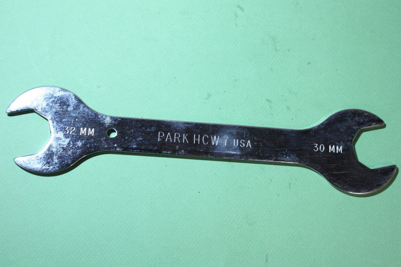 Clé Park Tool HCW-7 30/32 Mm – Aluminium Durable, Manche 2-en-1, Pour Vélos, Taille Unique, Noire/gris !