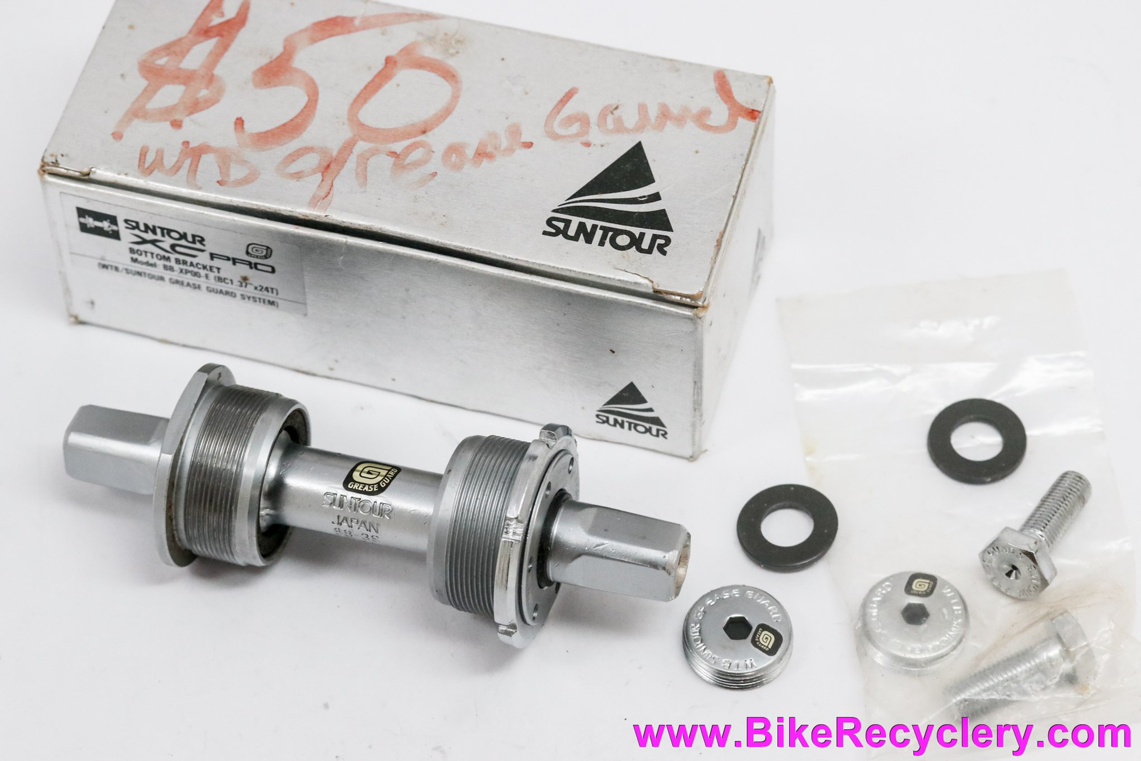 NIB/NOS Suntour XC Pro BB-XP00-E Bottom Bracket: 125mm x 68mm - Dust Caps & Bolts -WTB Grease Guard