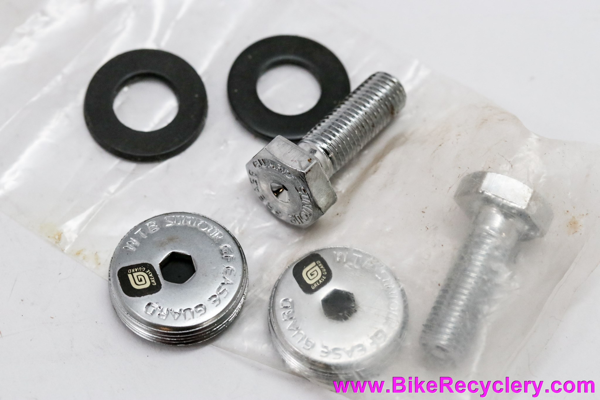 NIB/NOS Suntour XC Pro BB-XP00-E Bottom Bracket: 125mm x 68mm - Dust Caps & Bolts -WTB Grease Guard