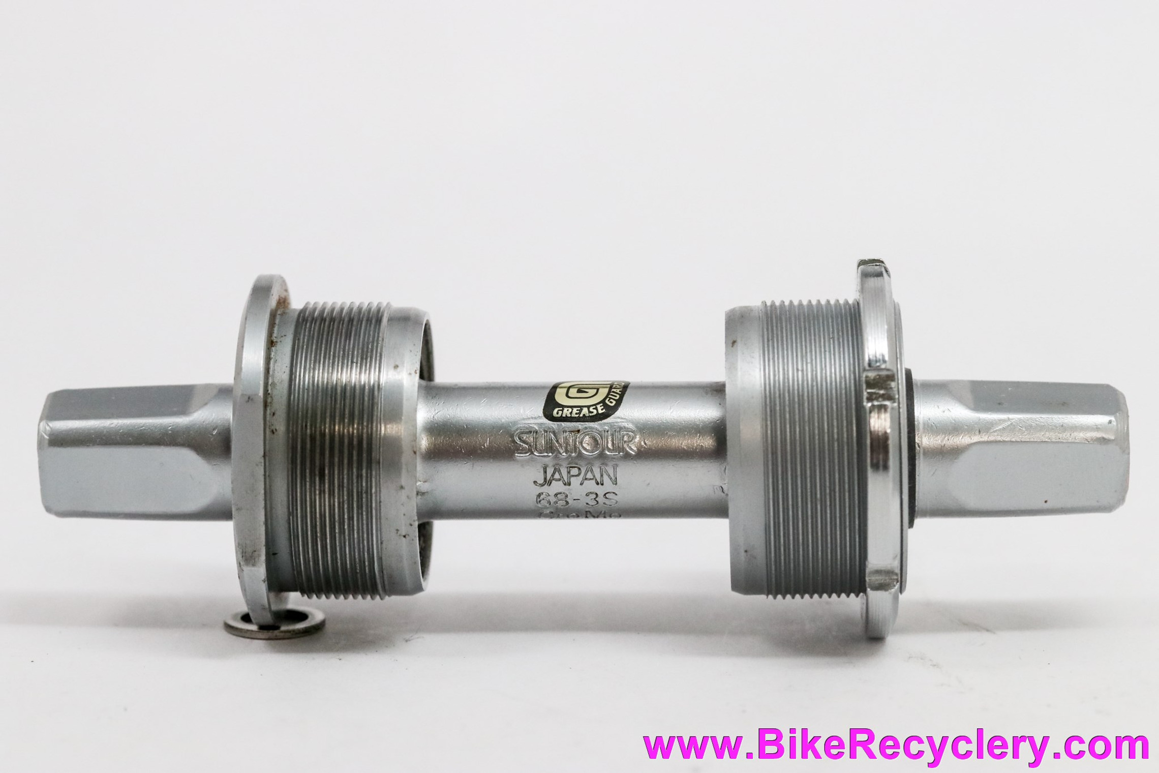 NIB/NOS Suntour XC Pro BB-XP00-E Bottom Bracket: 125mm x 68mm - Dust Caps & Bolts -WTB Grease Guard