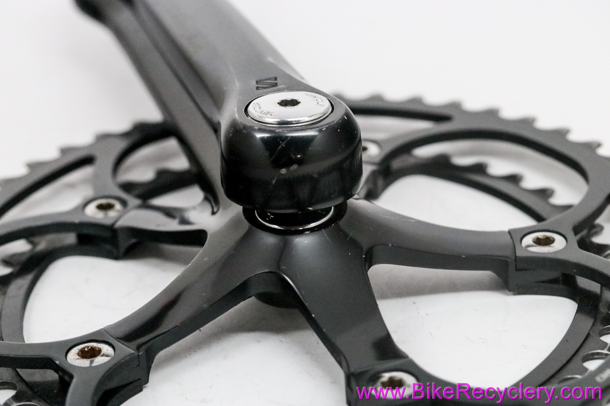Suntour Superbe Pro CW-5000 Crankset: Black Lightning / Gold