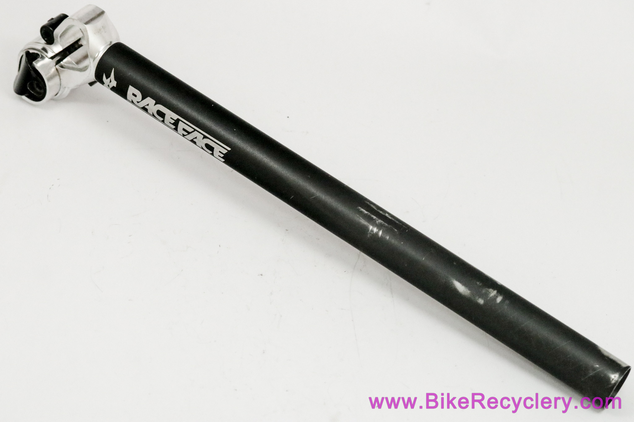 Race Face XY  Seatpost: 27.2mm x 400mm - Offset - Black - Vintage 1990's  2000's (Near Mint)