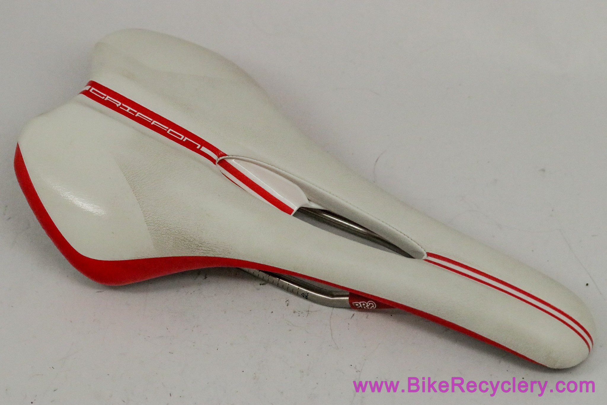 Pro Griffon Titanium Saddle: White & Red (Near Mint+)