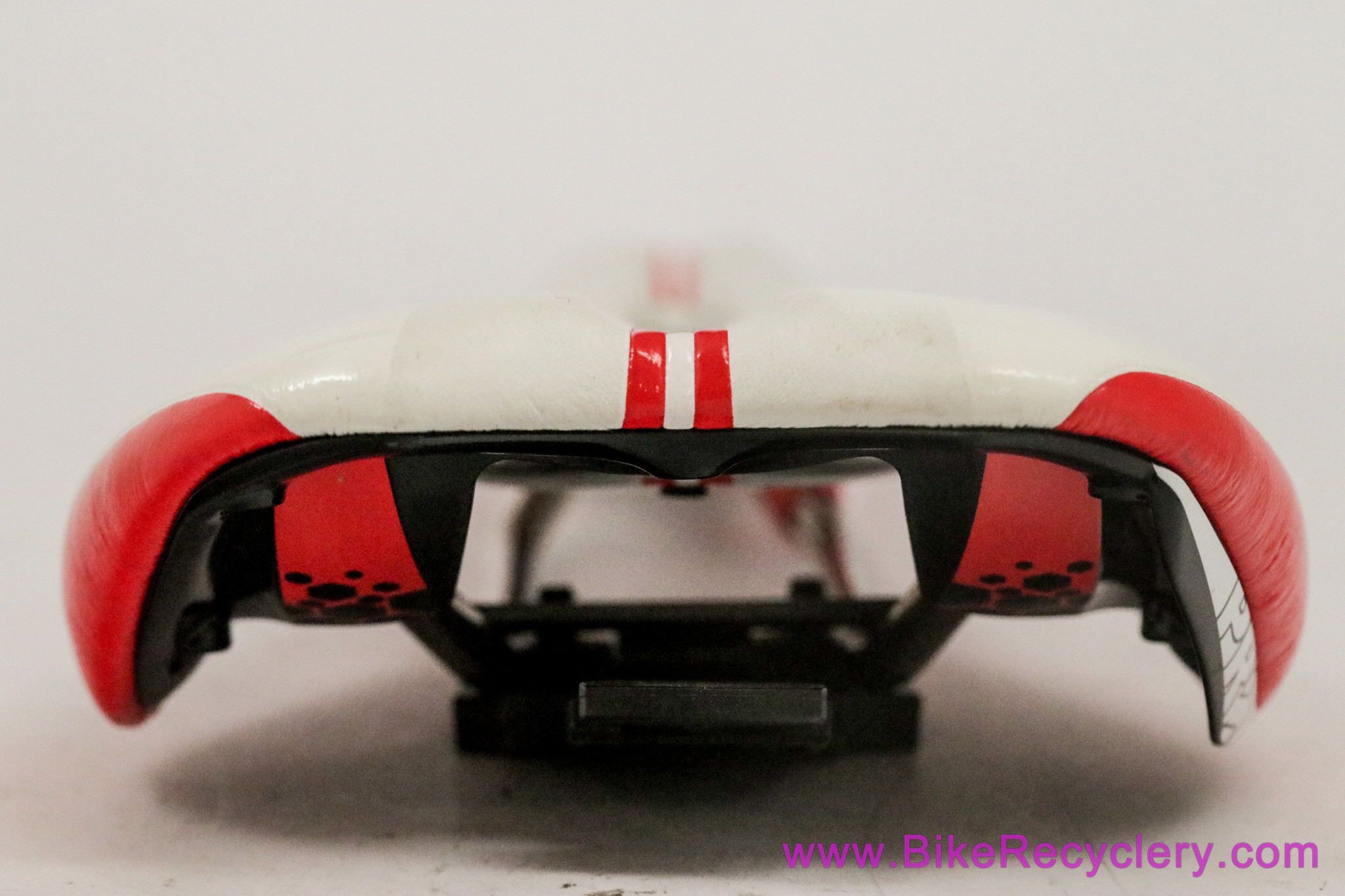 Pro Griffon Titanium Saddle: White & Red (Near Mint+)