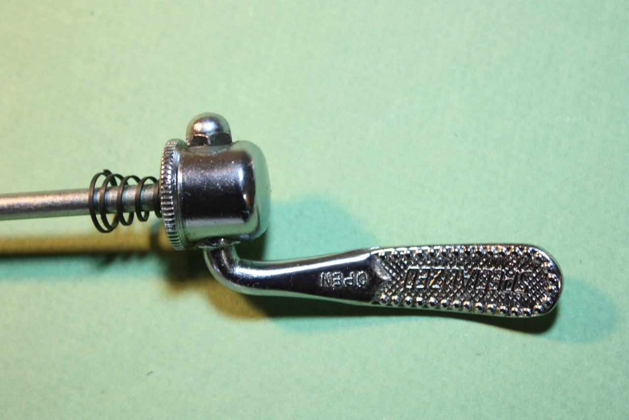 Attache Rapide Avant Maillard Pour Roue Vélo Vintage (NOS, état 8/10)
