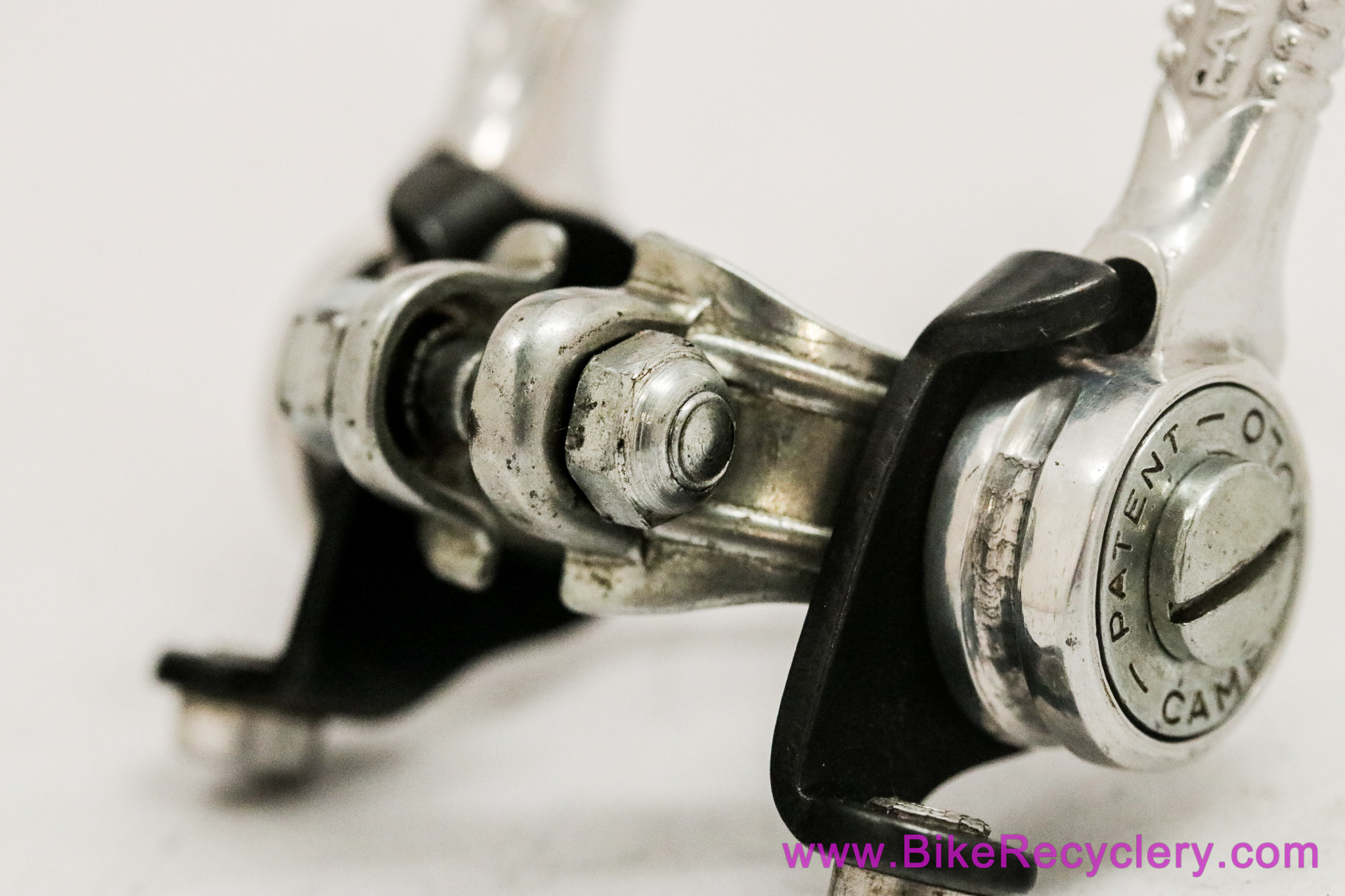 Campagnolo #1014 Nuovo Record Downtube Shifters: Clamp On - Black Cable Stops - Flat Plates/Screws (Near Mint)