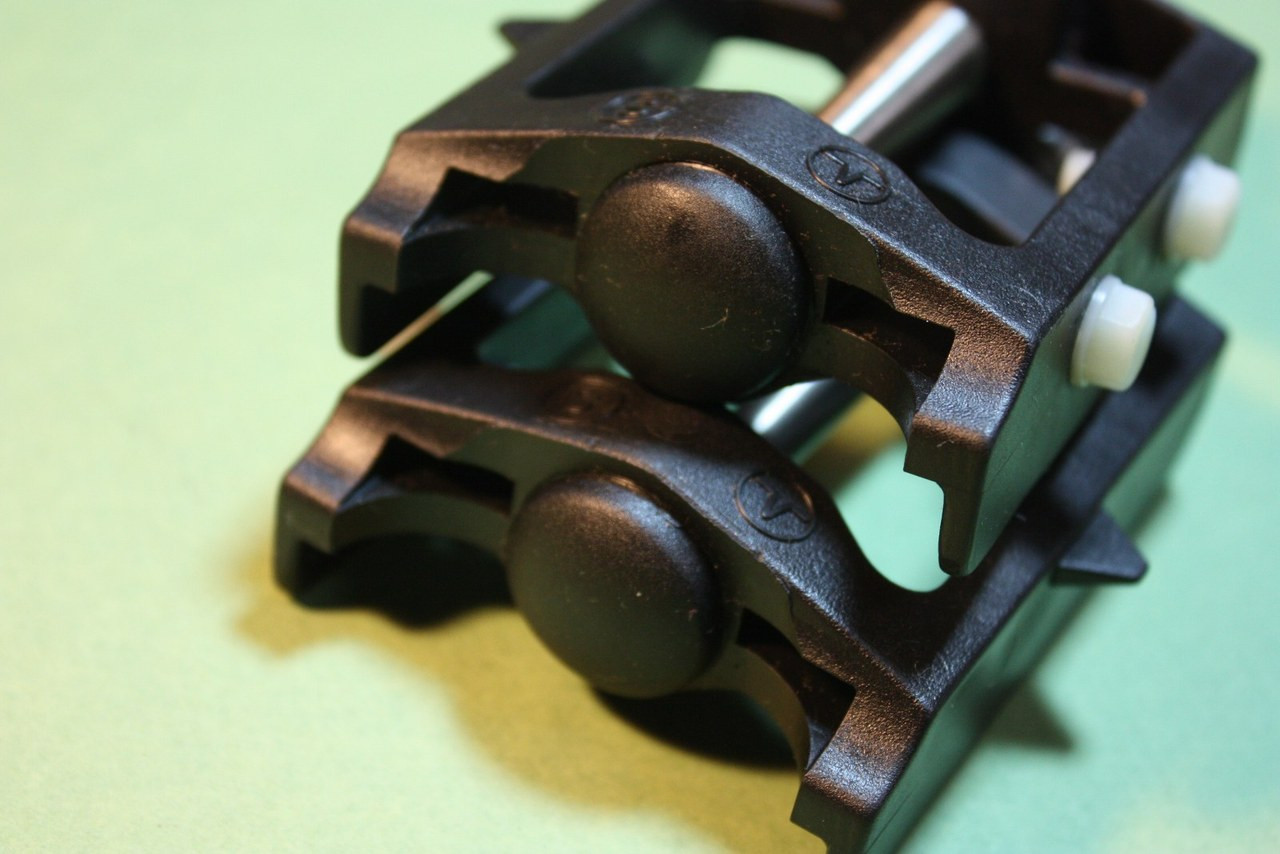 NOS 1985 Vittoria Titanium Platform Pedals: LIGHTEST PEDALS EVER! Uber Rare!