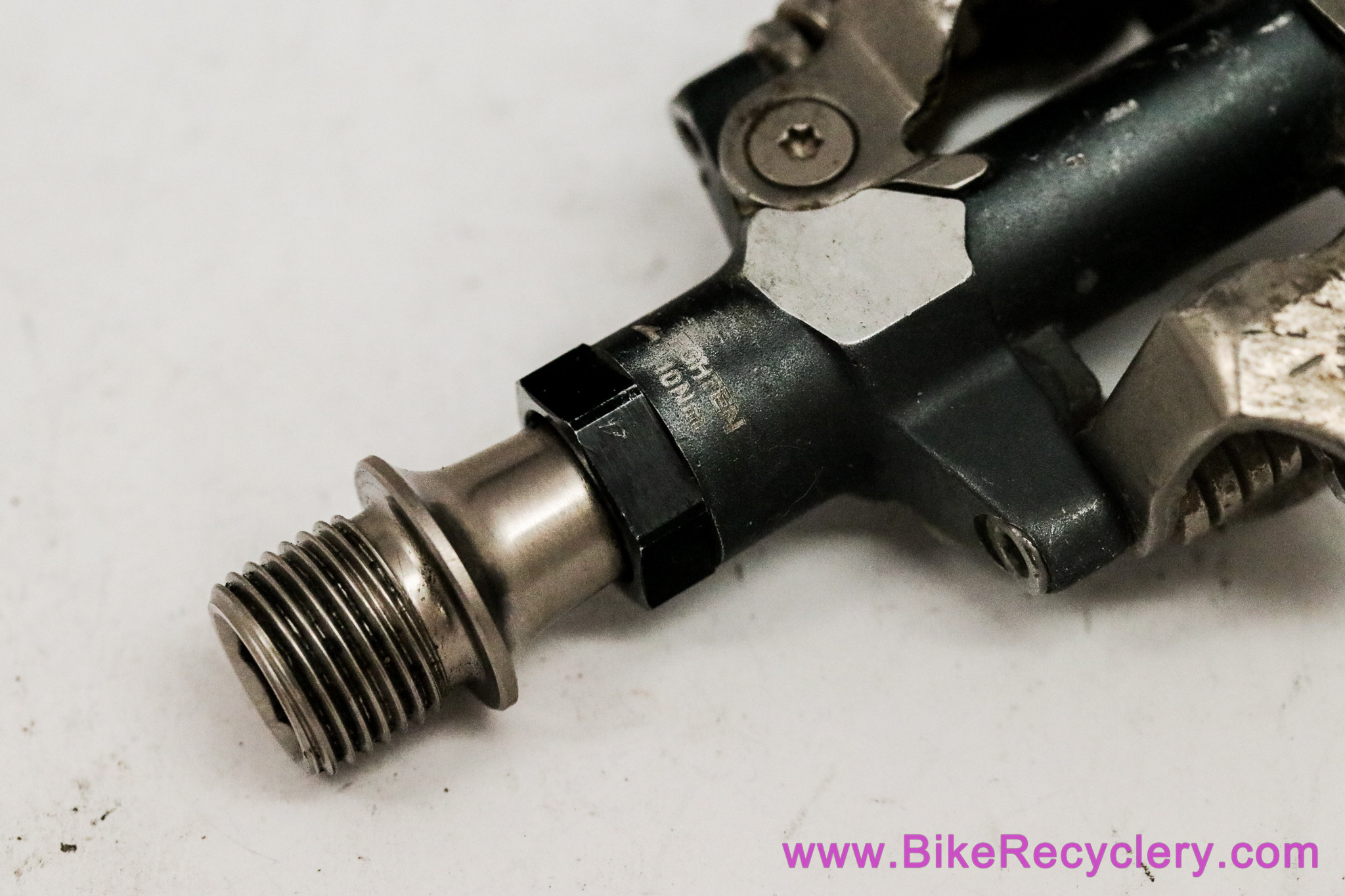 Shimano XTR PD-M980 SPD Clipless Pedals: Titanium - Bike 