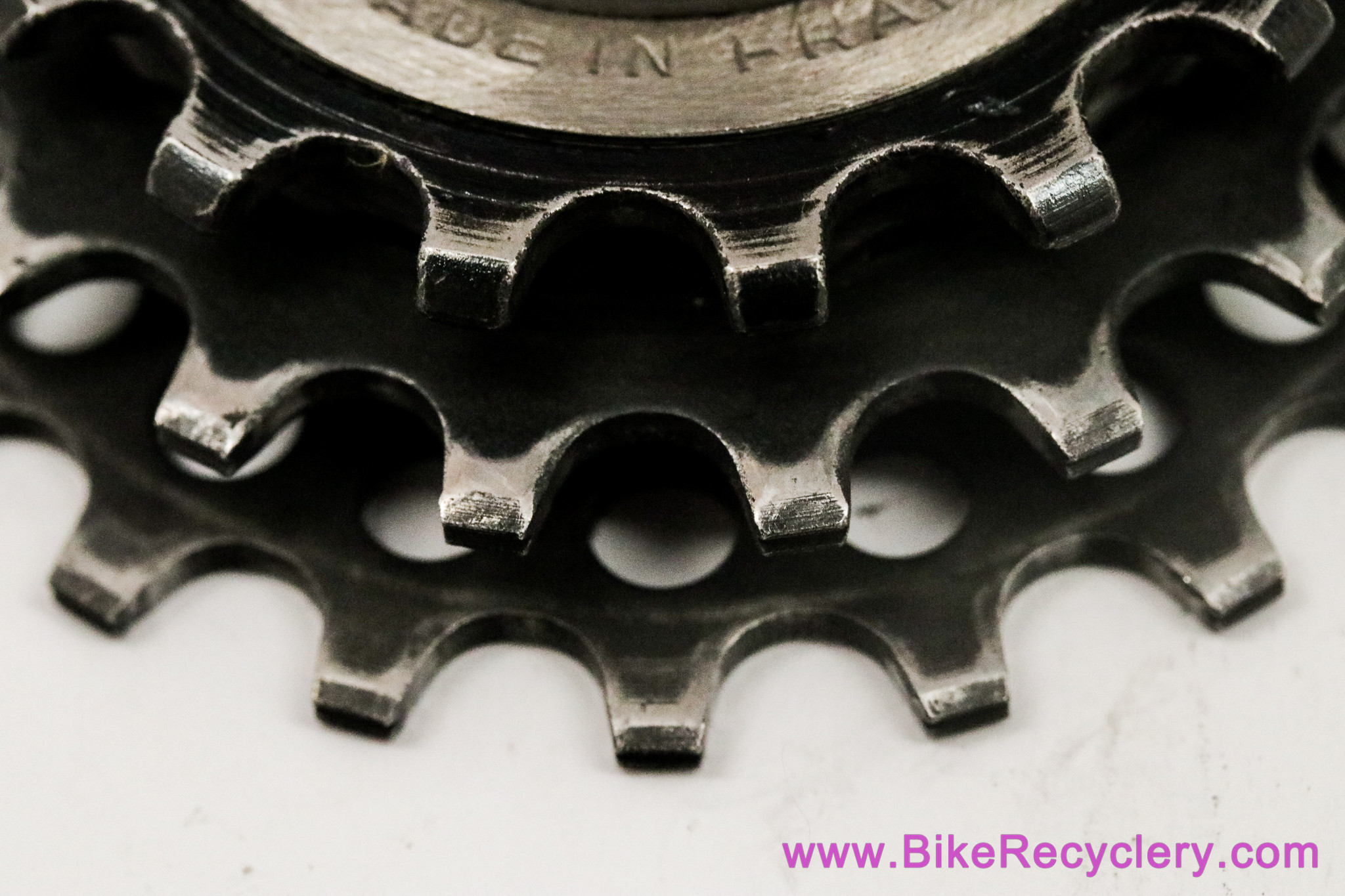 40's / 50's Atom 3 Speed Freewheel: 16-22t - French Threaded 34.7 mm x 1 mm - Black/Silver (Near Mint)