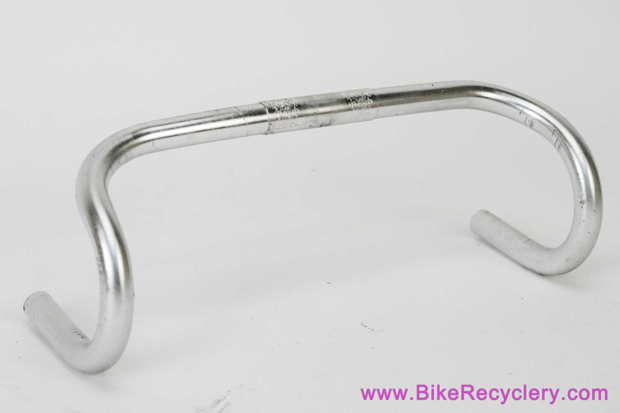 Nitto Noodle Mod. 177 Drop Handlebars: 44cm x 26.0mm - Silver