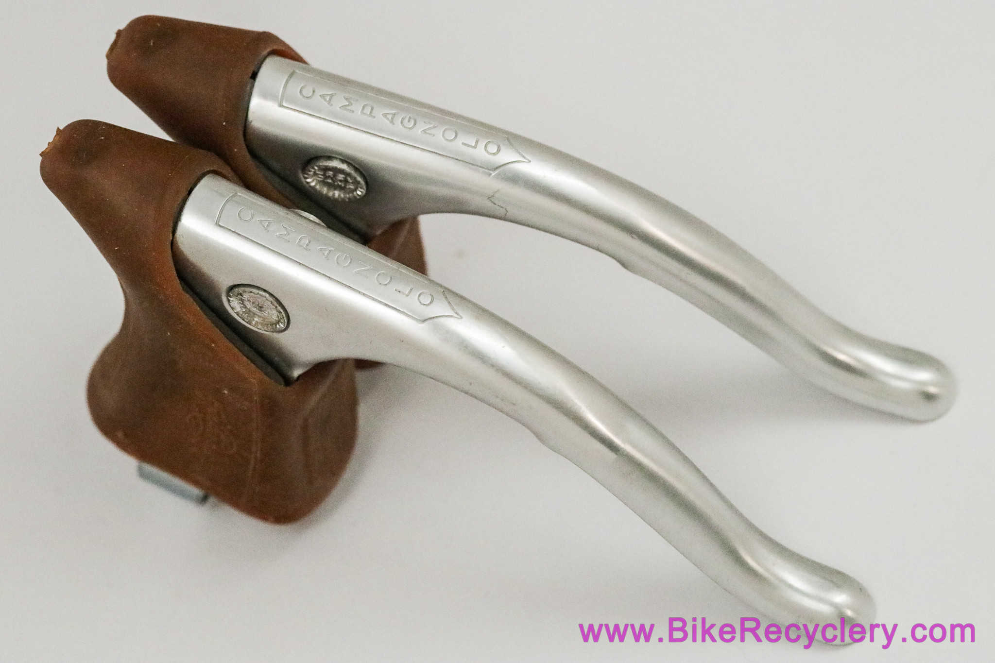 NIB/NOS Campagnolo Nuovo Record Brakeset + Levers: #2040/1 - Nutted - Standard Reach - Original Gum Hoods