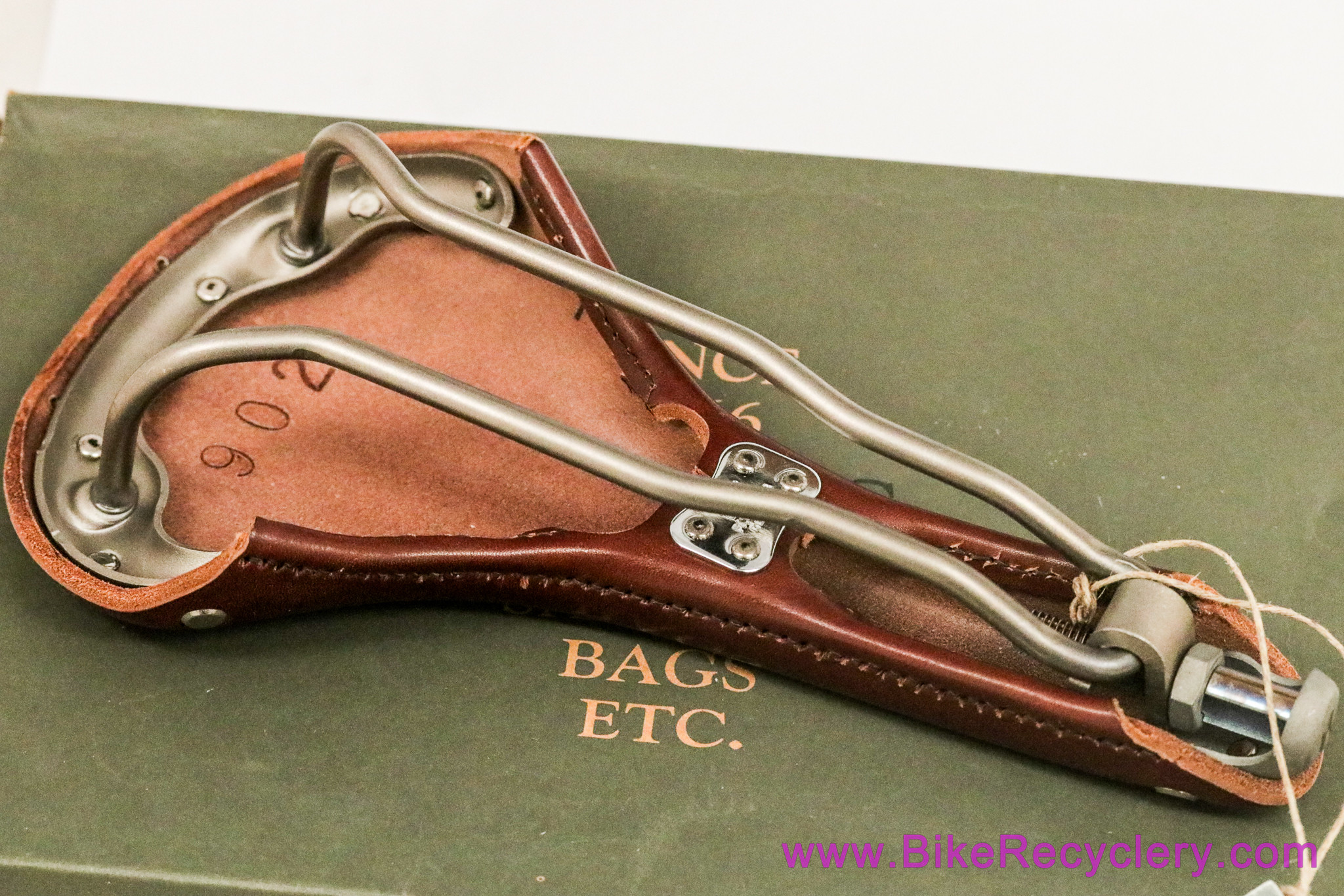 NIB/NOS Brooks Swallow Limited Edition Titanium Leather Saddle