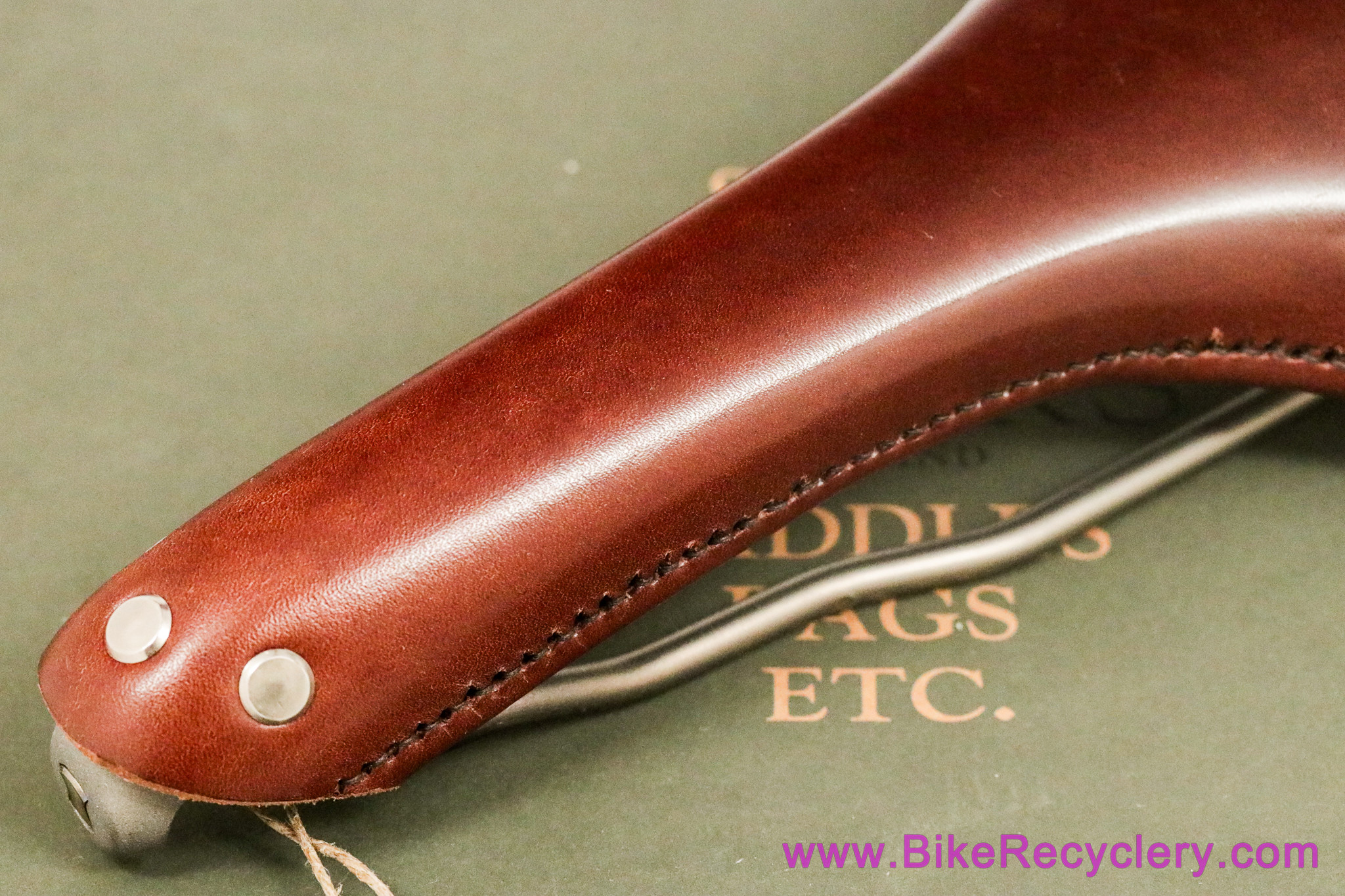 Selle Vintage Bassano Titanium Line NS2 - Neuve En Boîte - Lin