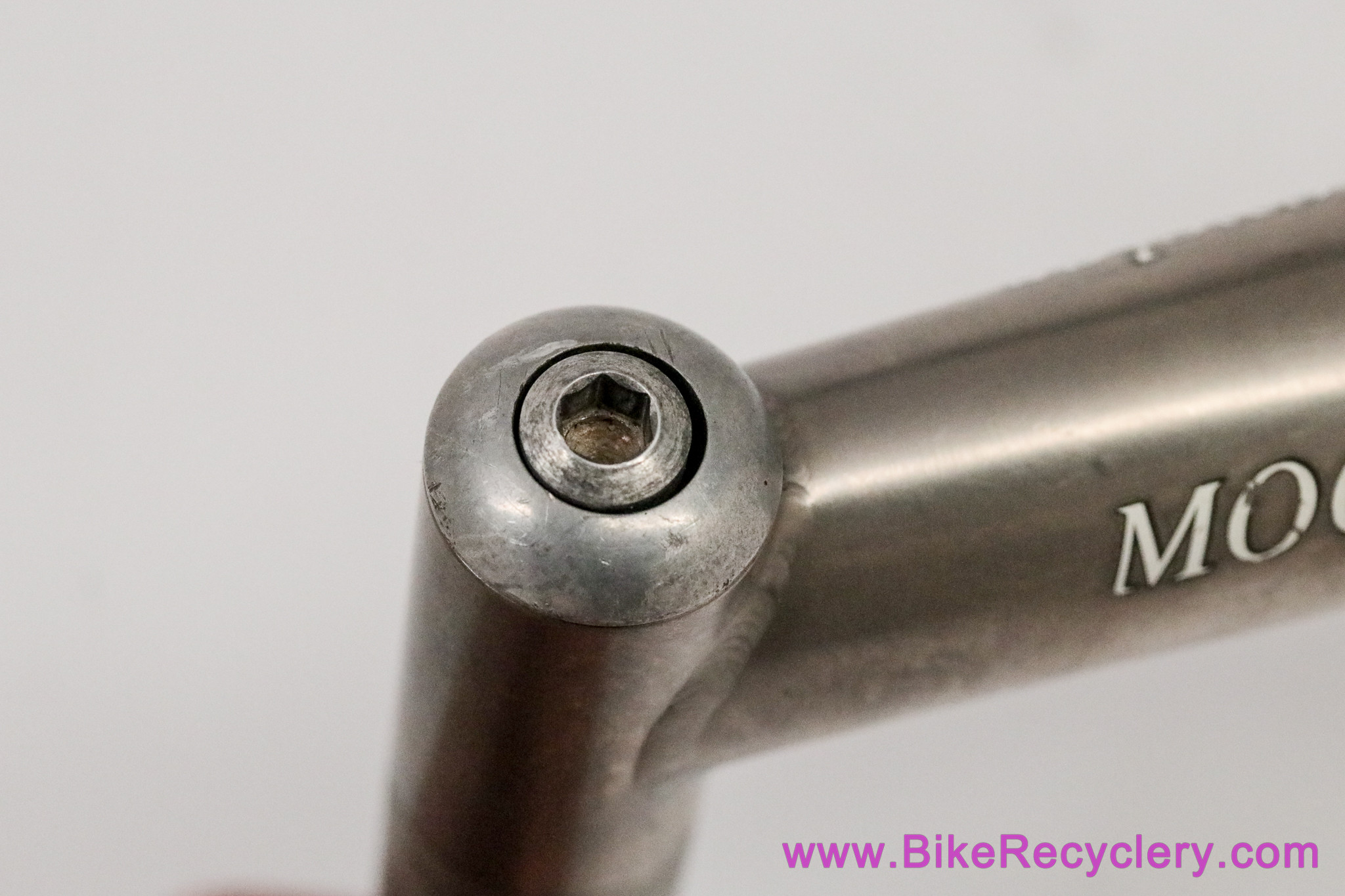 Moots Titanium Quill Stem: 1 1/8" x 140mm x 25.4mm - RARE Vintage 1990's (EXC+)