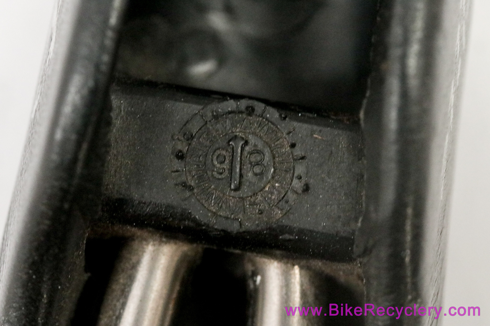 Selle Italia Flite Titanium Genuine Gel:  Black Leather + Kevlar - 1998 