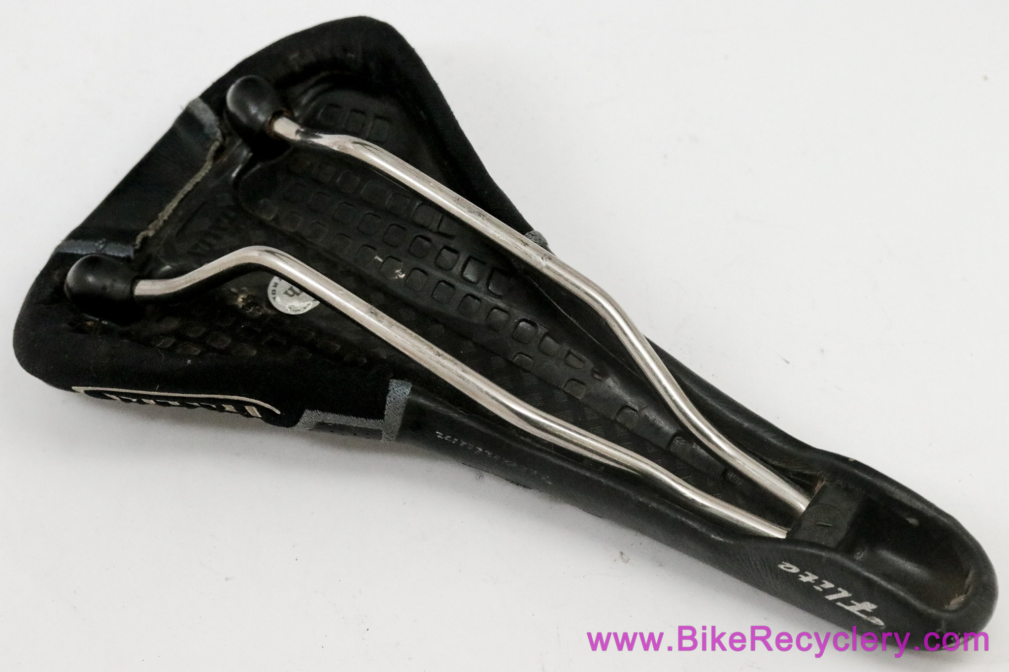 Selle Italia Flite Titanium Genuine Gel:  Perforated Black Leather + Kevlar - 2002 (Near Mint)