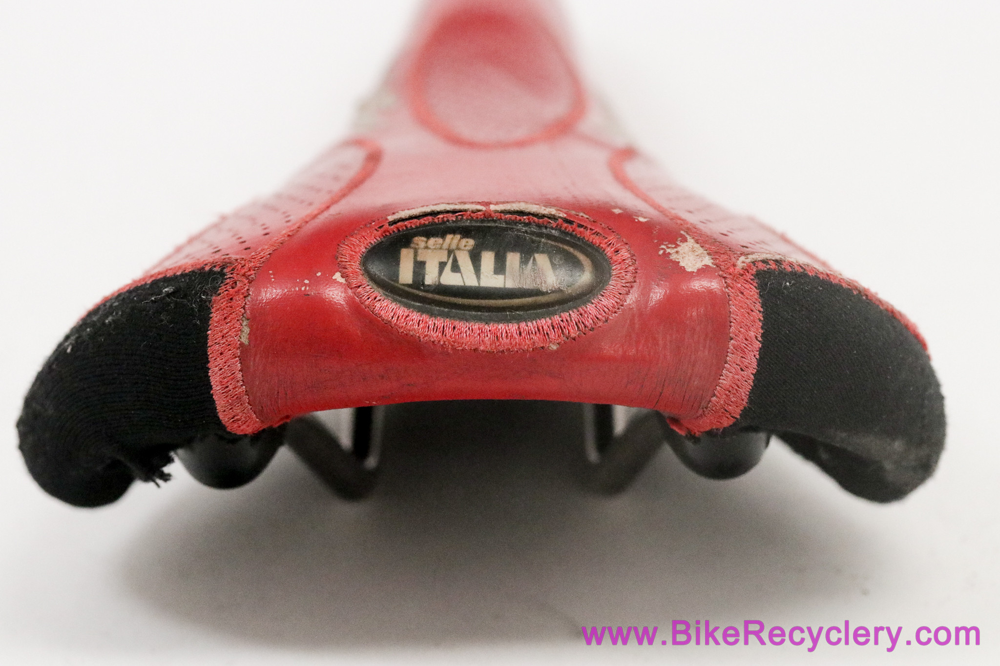 Selle Italia Flite Titanium Genuine Gel: Red Perforated Leather +