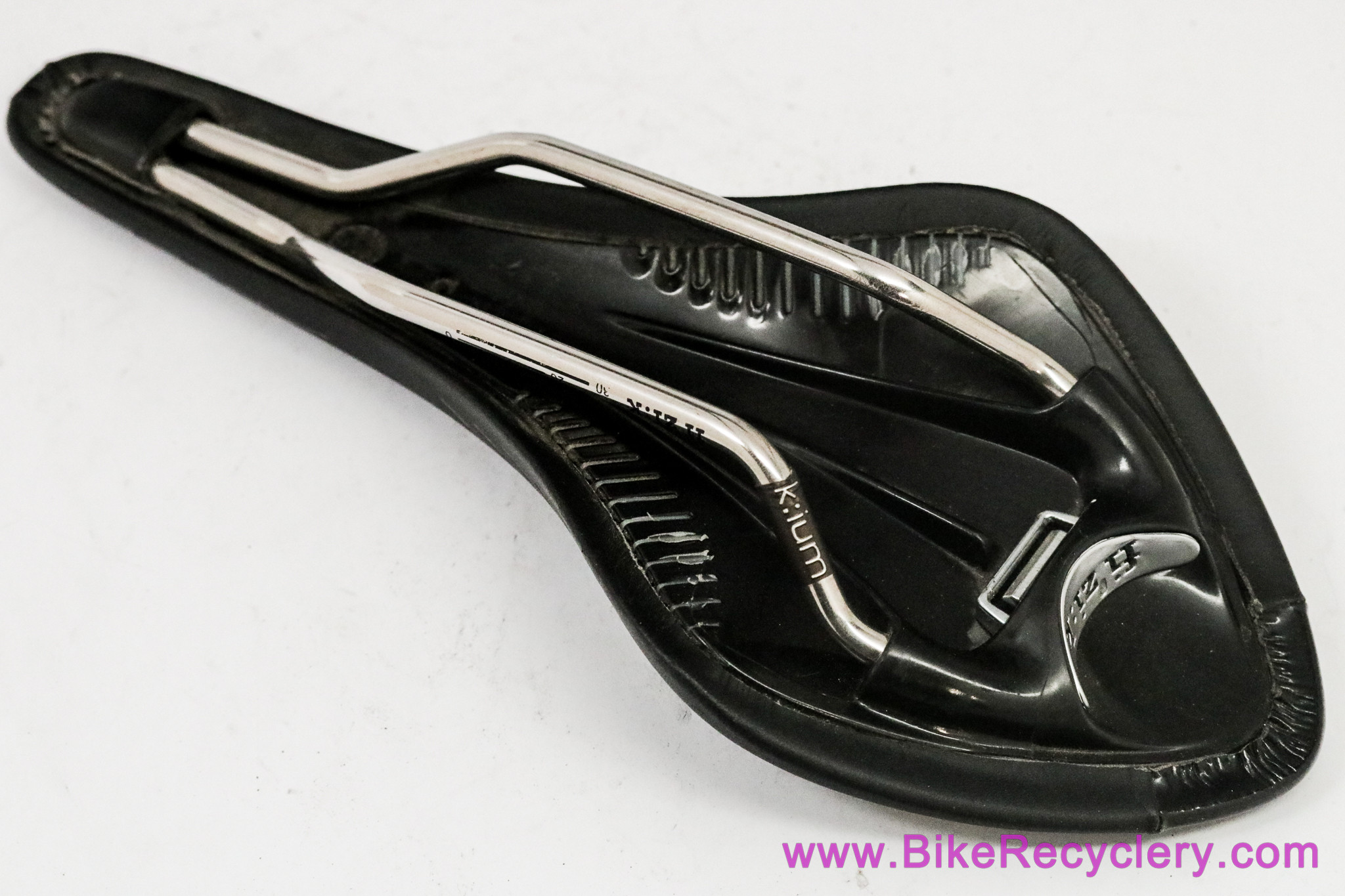 Fi'zi:k Arione Saddle: K:ium Rails- NEW