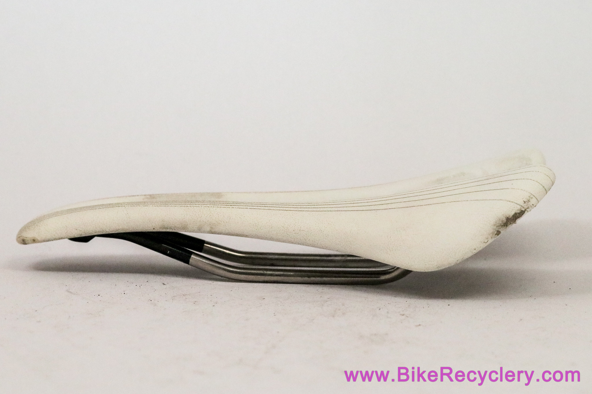 Specialized BG Romin Expert Ti Saddle: 130mm - White w/ Red & Grey Pinstripes 