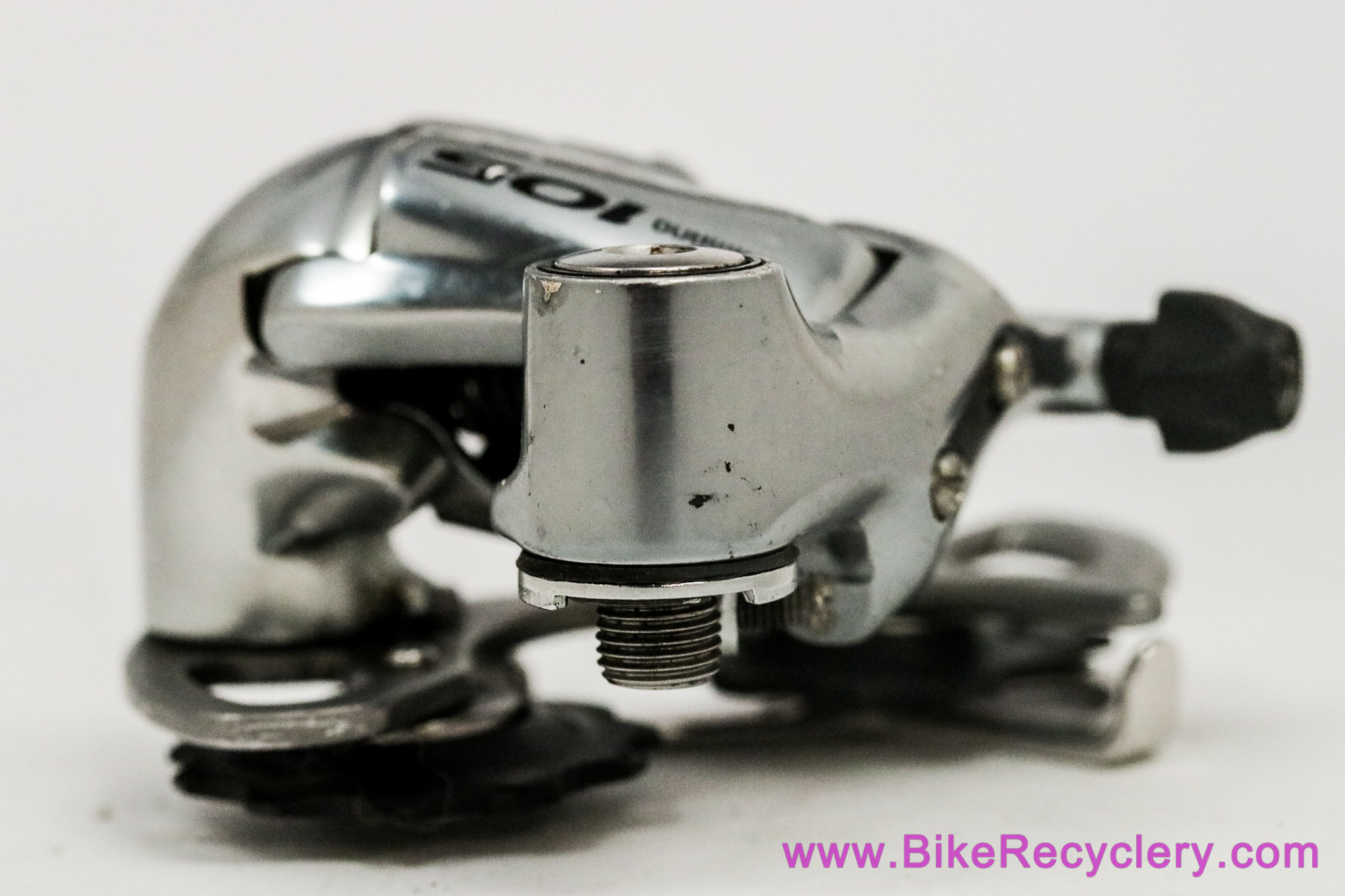 Shimano 105 RD-5600 Rear Derailleur: 10 Speed - Short Cage - Silver (Low Miles + Road Rash)
