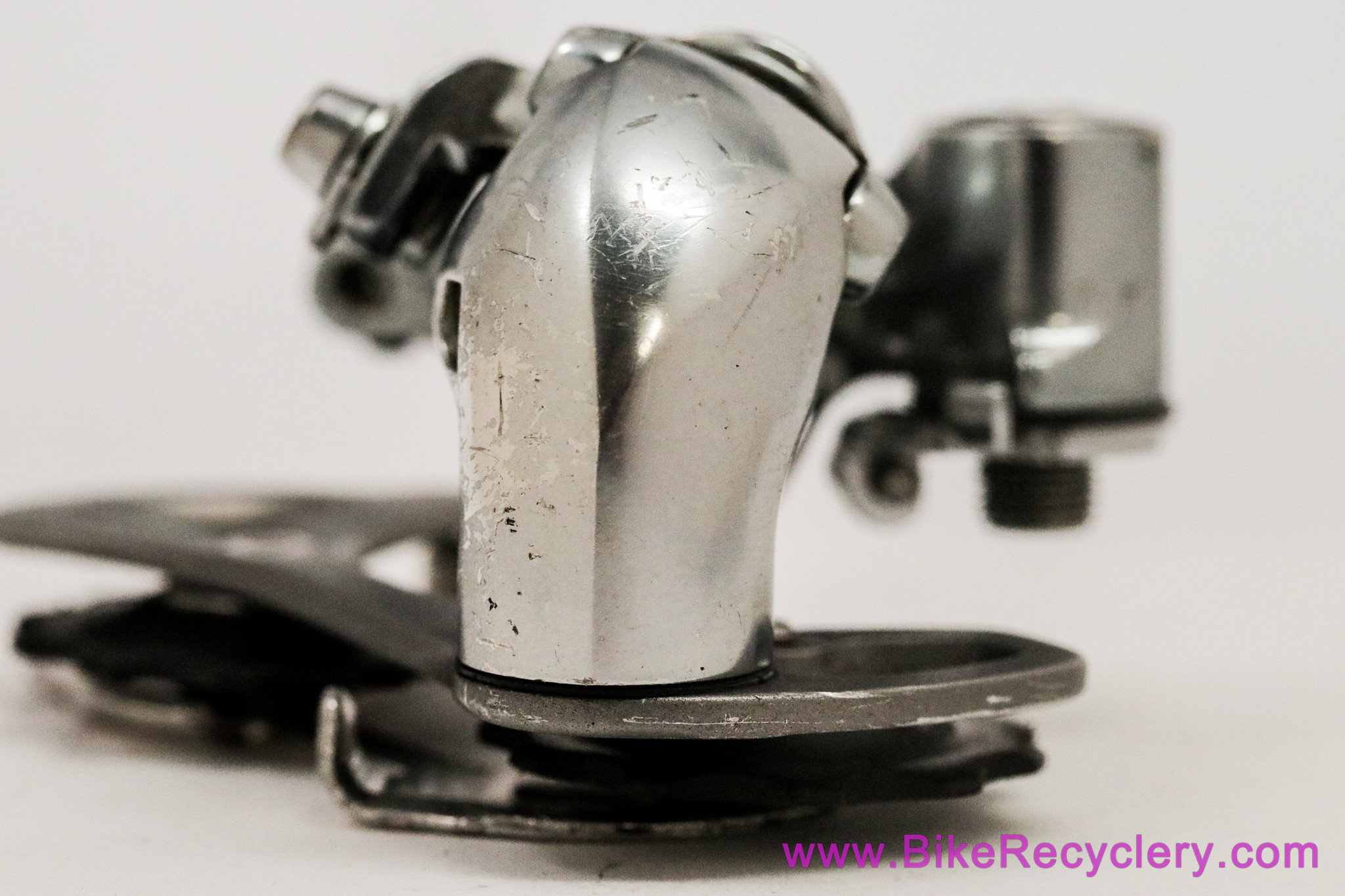 Shimano 105 RD-5600 Rear Derailleur: 10 Speed - Short Cage - Silver (Low Miles + Road Rash)