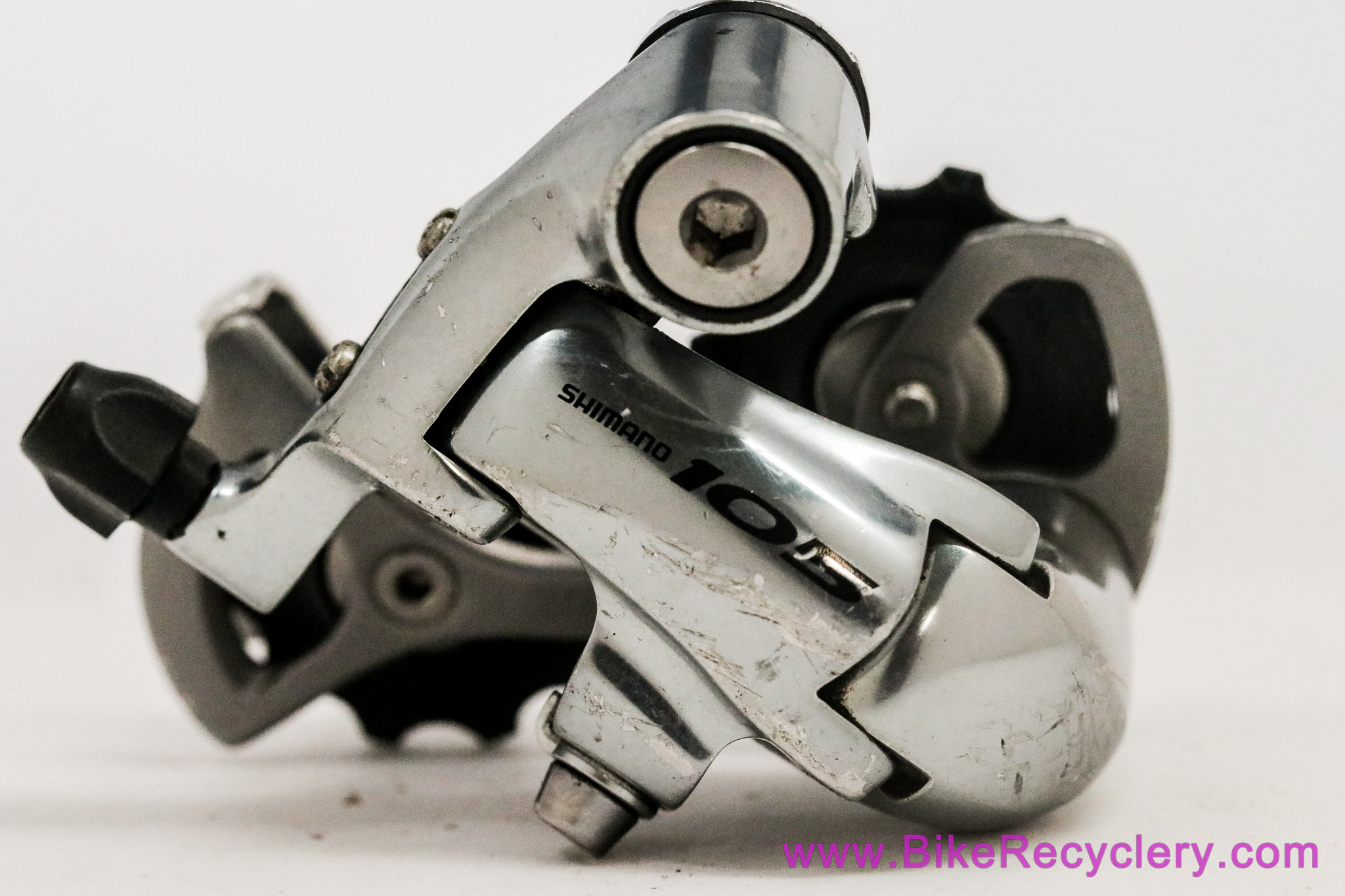 Shimano 105 RD-5600 Rear Derailleur: 10 Speed - Short Cage - Silver (Low Miles + Road Rash)