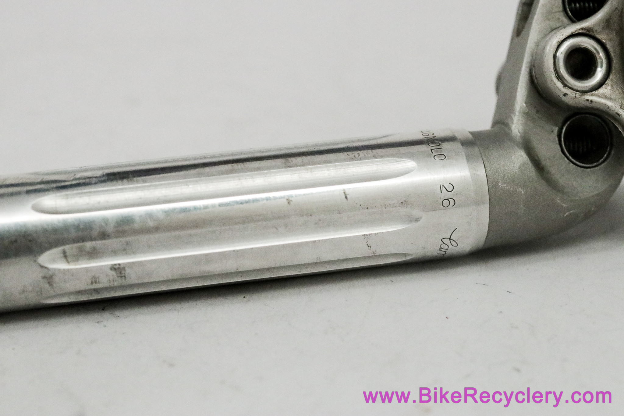 Campagnolo Super Record 2-Bolt Fluted Seatpost: 1st Gen 1970's! - 26.0mm - Alloy Ears (Near Mint+ Low Miles)