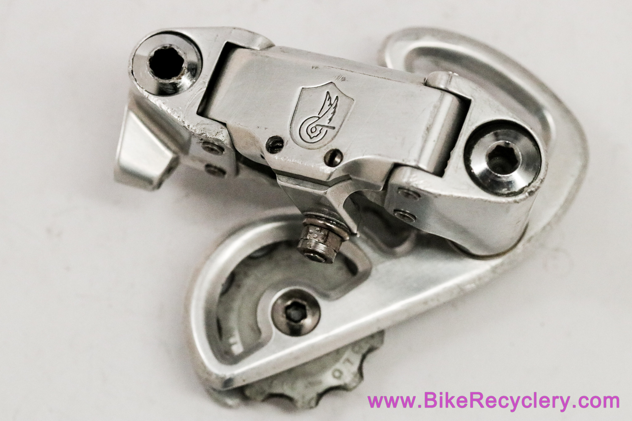 Campagnolo Victory G010-SM Rear Derailleur:  White Pulleys - 1984-1985 (EXC)