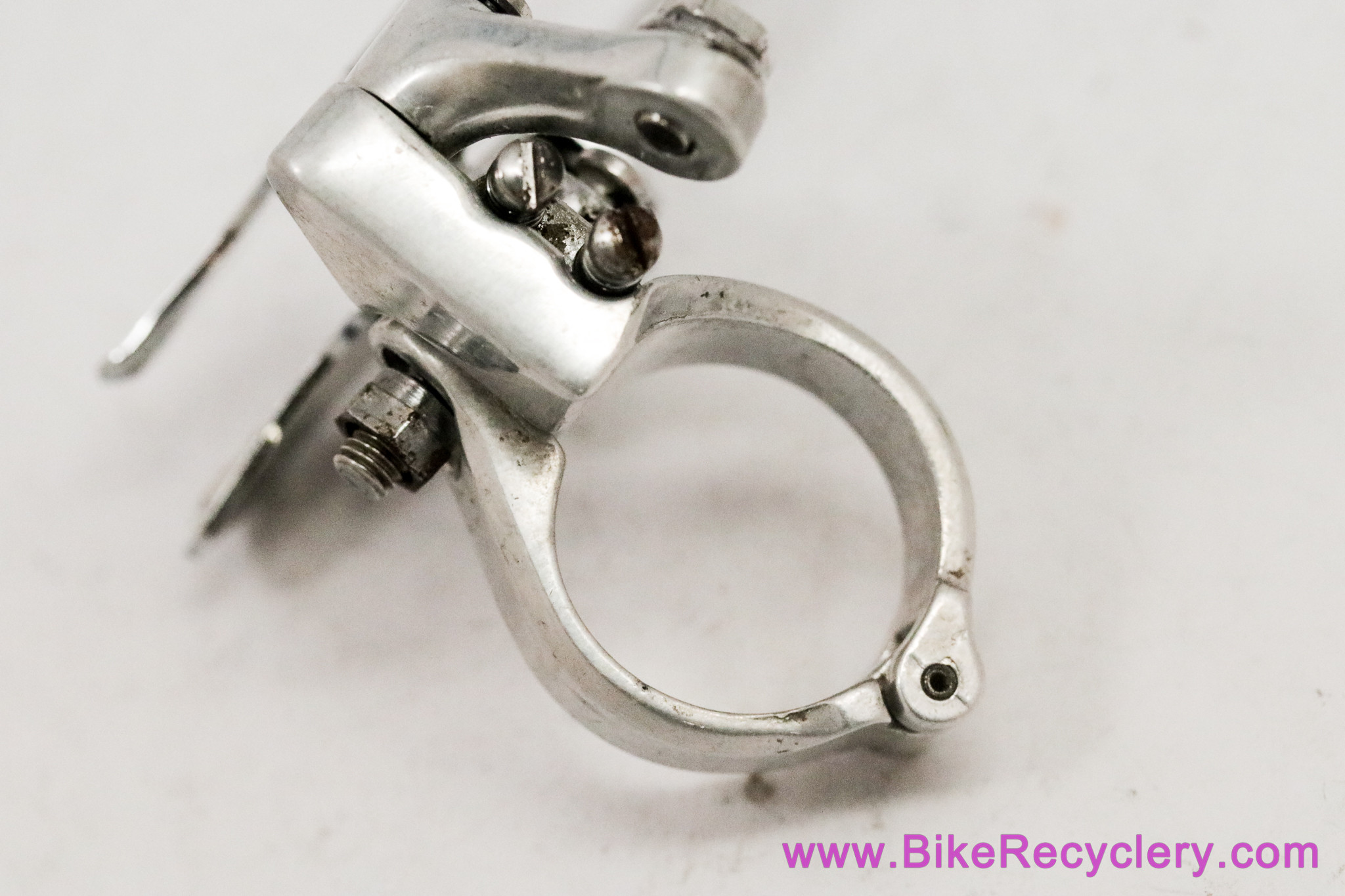 Campagnolo Triomphe Front Derailleur: #0104026 - 28.6mm (EXC+)