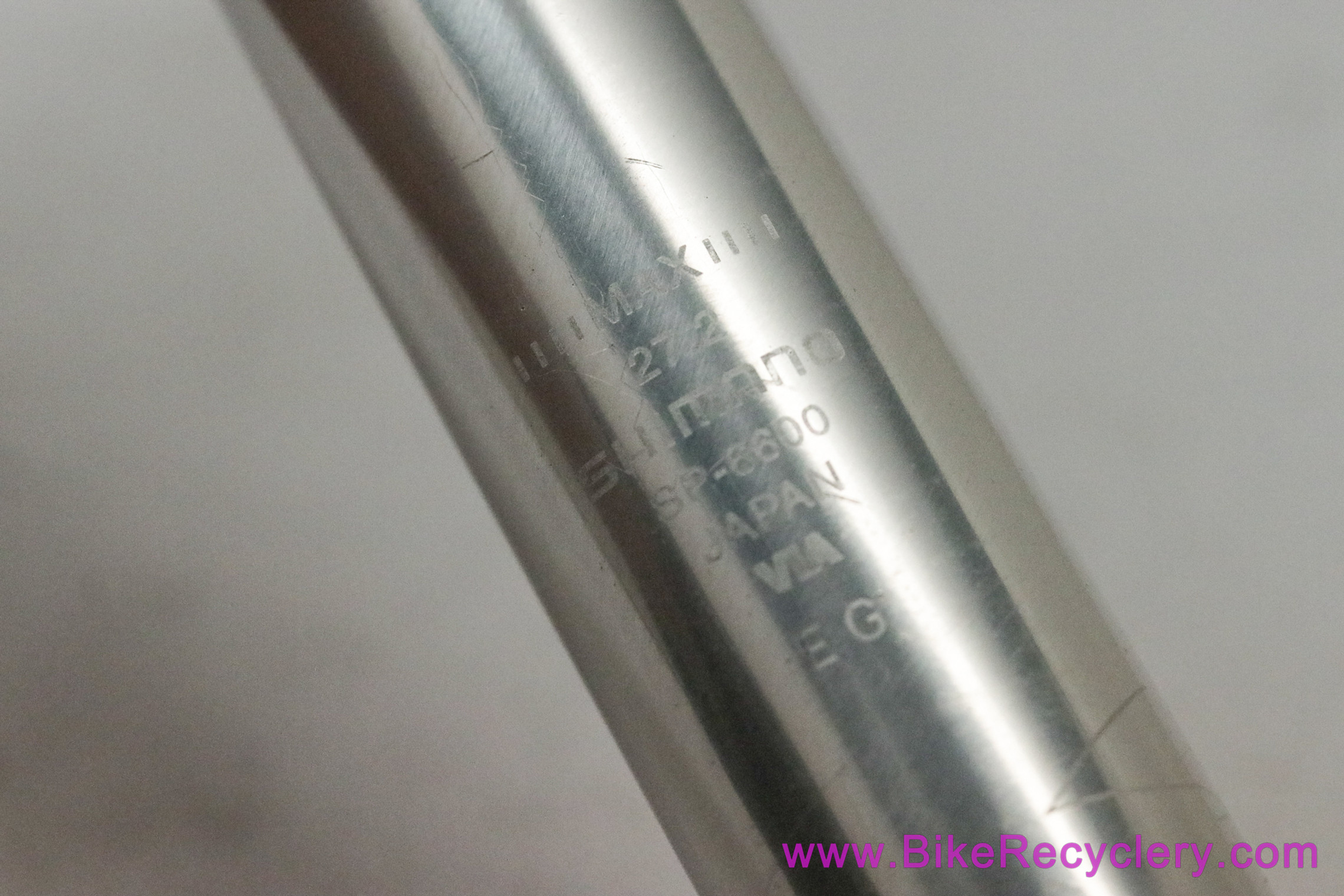NOS Shimano Ultegra SP-6600 Seatpost: 27.2mm x 270mm