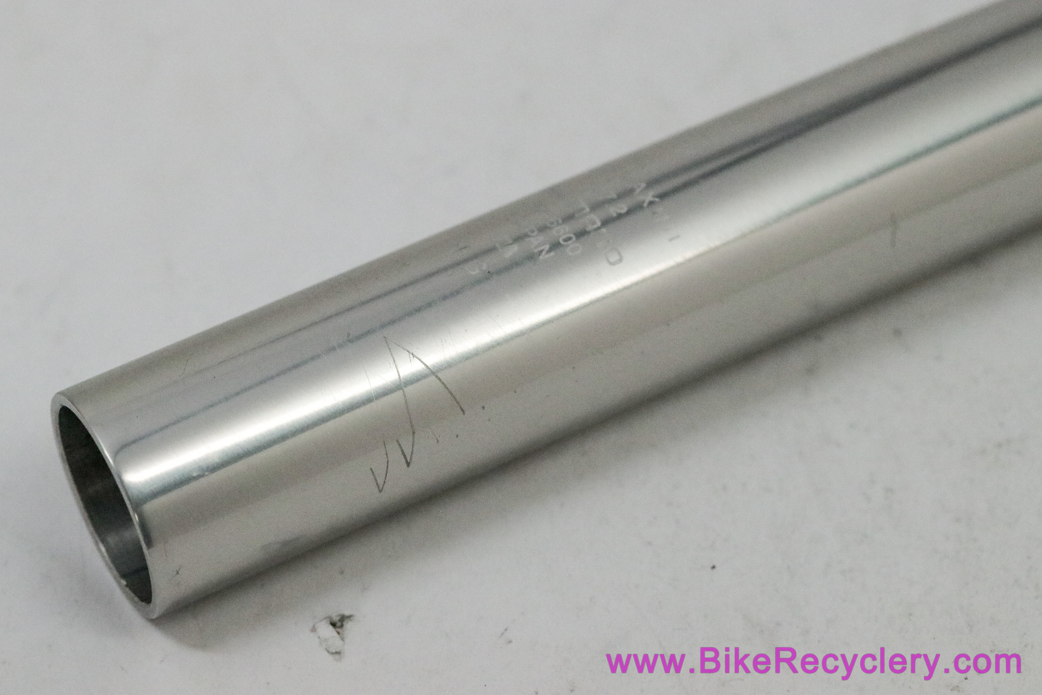 NOS Shimano Ultegra SP-6600 Seatpost: 27.2mm x 270mm