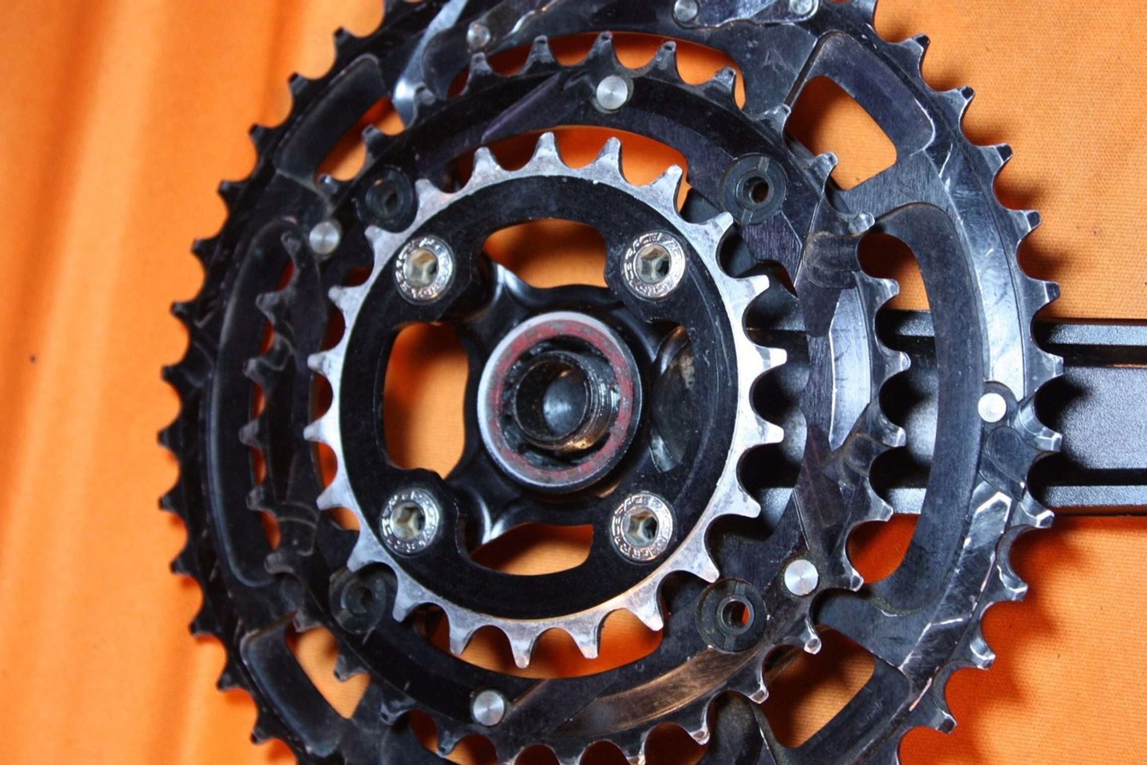 Raceface Deus XC Mountain Bike Crank: 175mm X-type BB - Bike