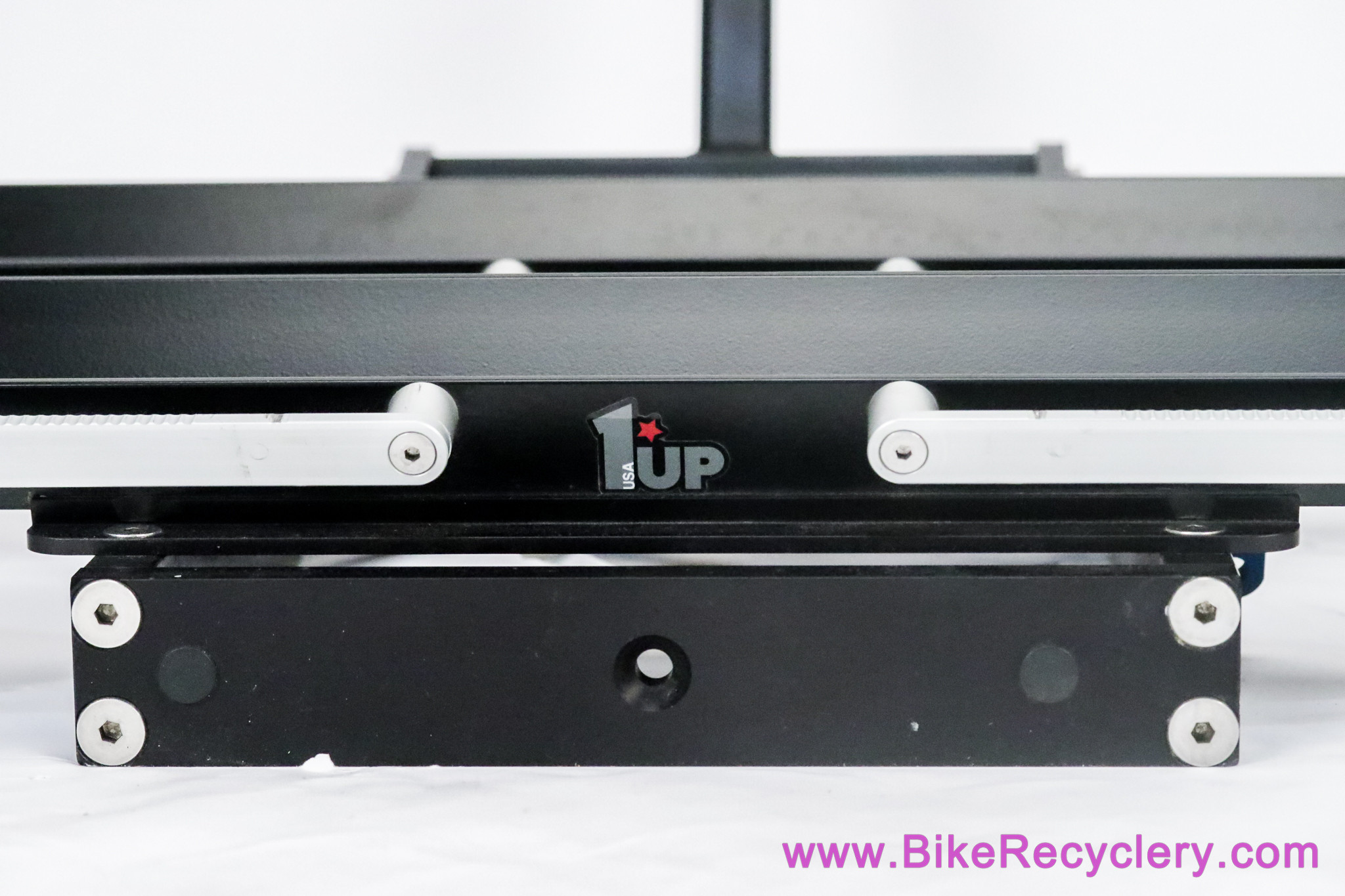 Custom 1up Heavy Duty Hitch Rack: 2
