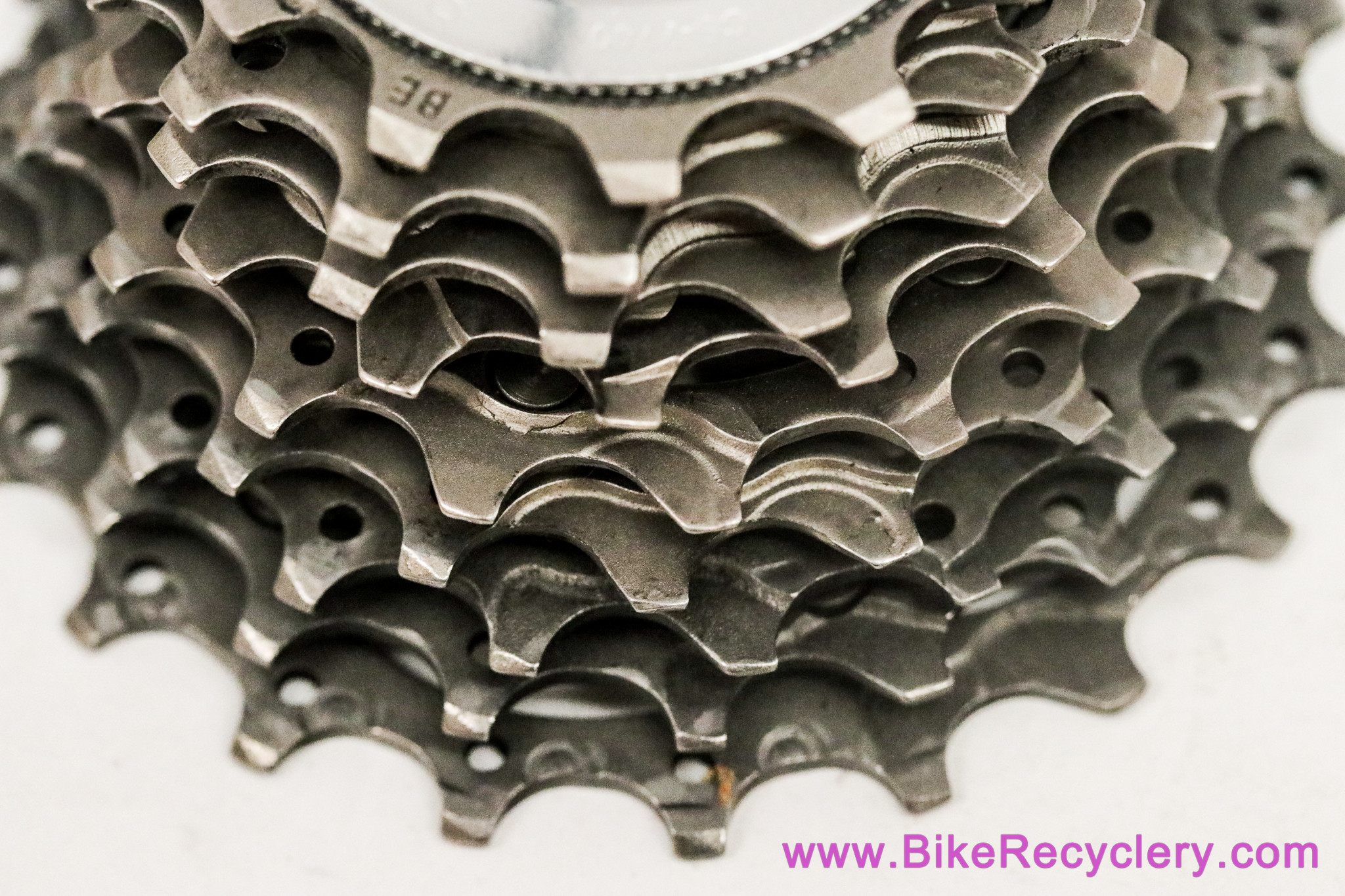Cassette Shimano Dura-Ace CS-7700 9 Vitesses 12/23 - Aluminium-Titane, Neuve