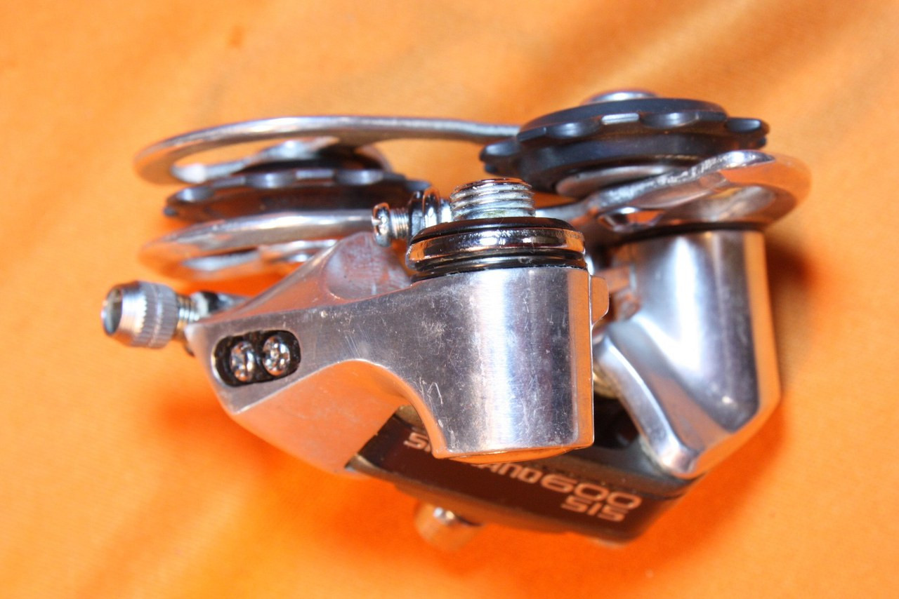 Dérailleur Arrière Shimano 600 SIS RD-6208 – 8 Vitesses, Cage Courte, état Correct