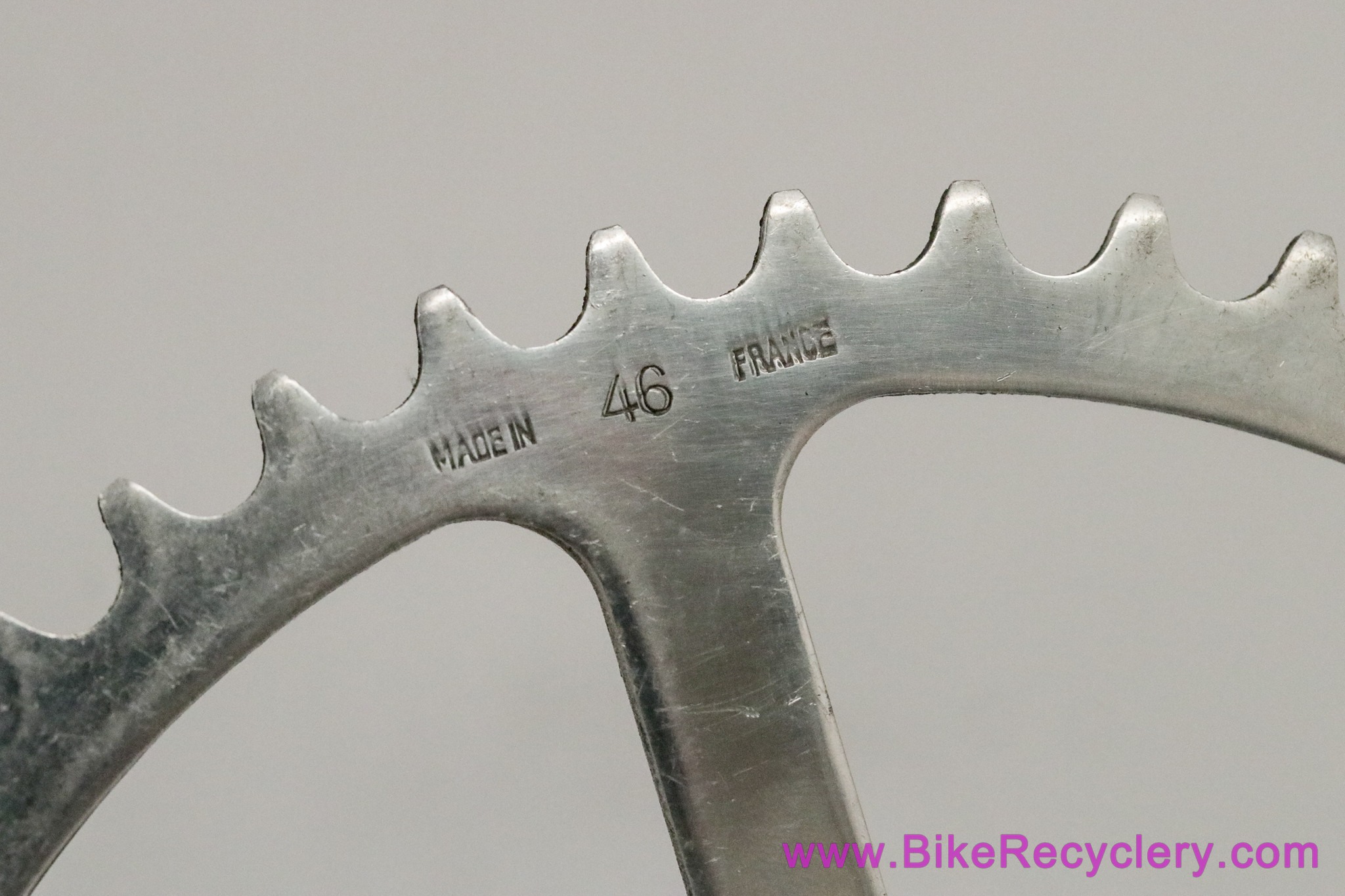 TA Pro 5 Vis Cyclotouriste Inner/Middle Chainring: 46t - REF 2082 (Near Mint Low Miles)