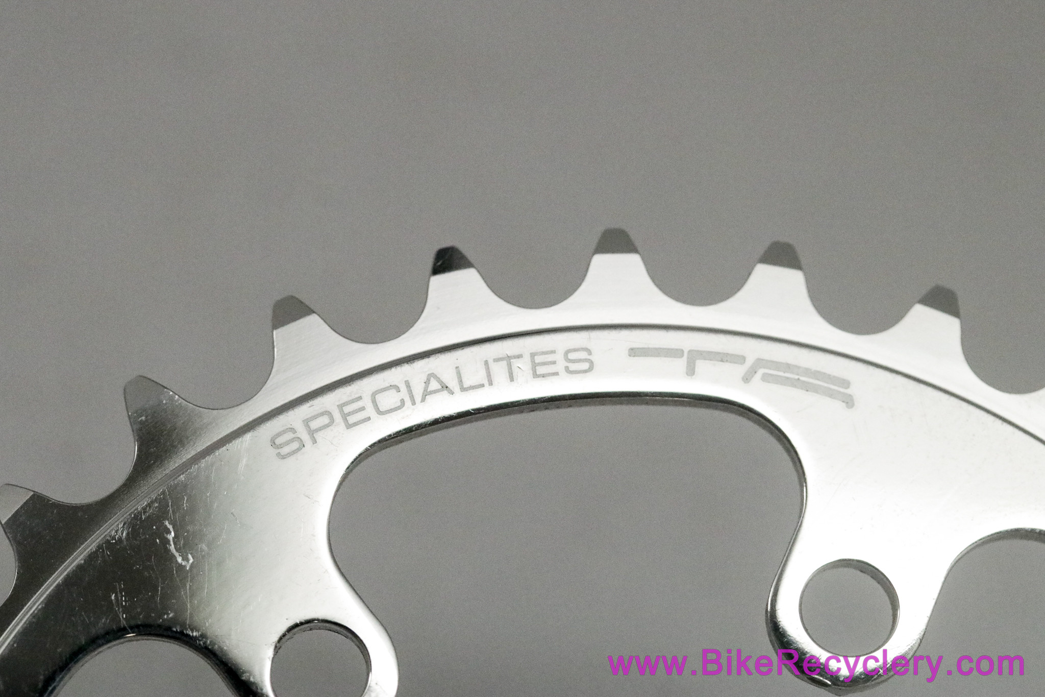 TA Pro 5 Vis Cyclotouriste Inner/Middle Chainring: 32t - REF 2082 (New)