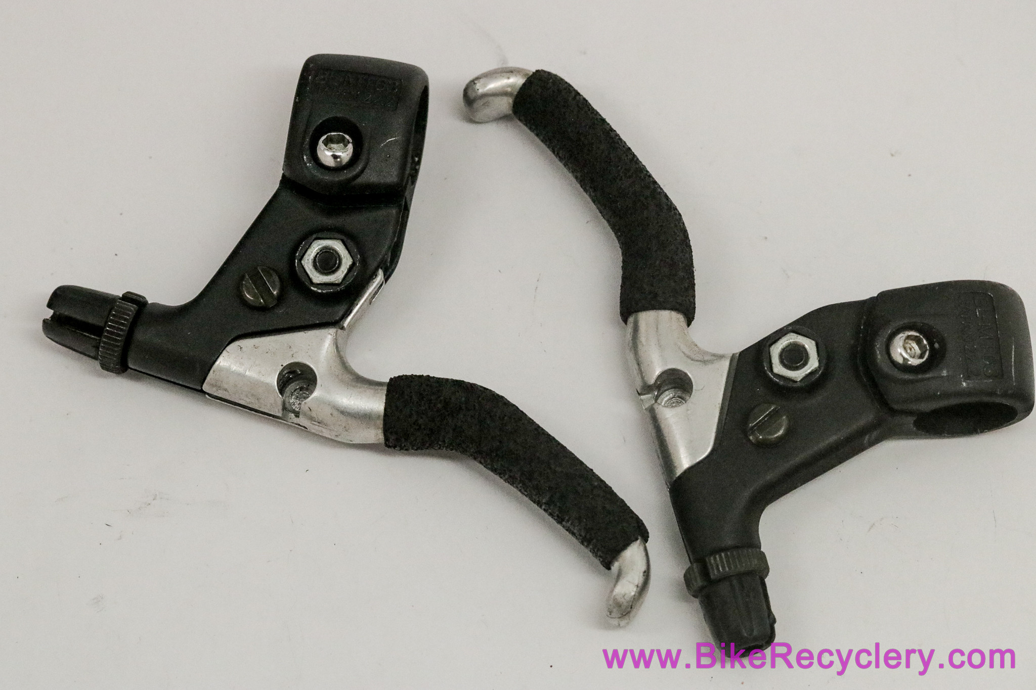 Shimano Deore BL-MT63 Cantilever Brake Levers: Silver/Black - Foam