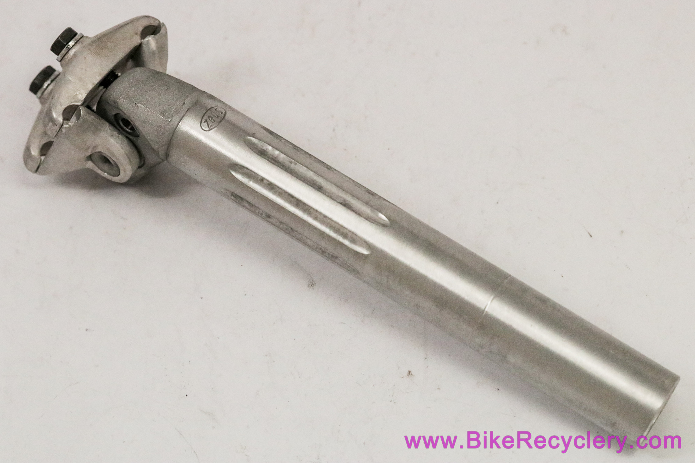 NOS Zeus Fluted Seatpost: 26.6mm - Two Bolt - Alloy Clamp (shop wear)