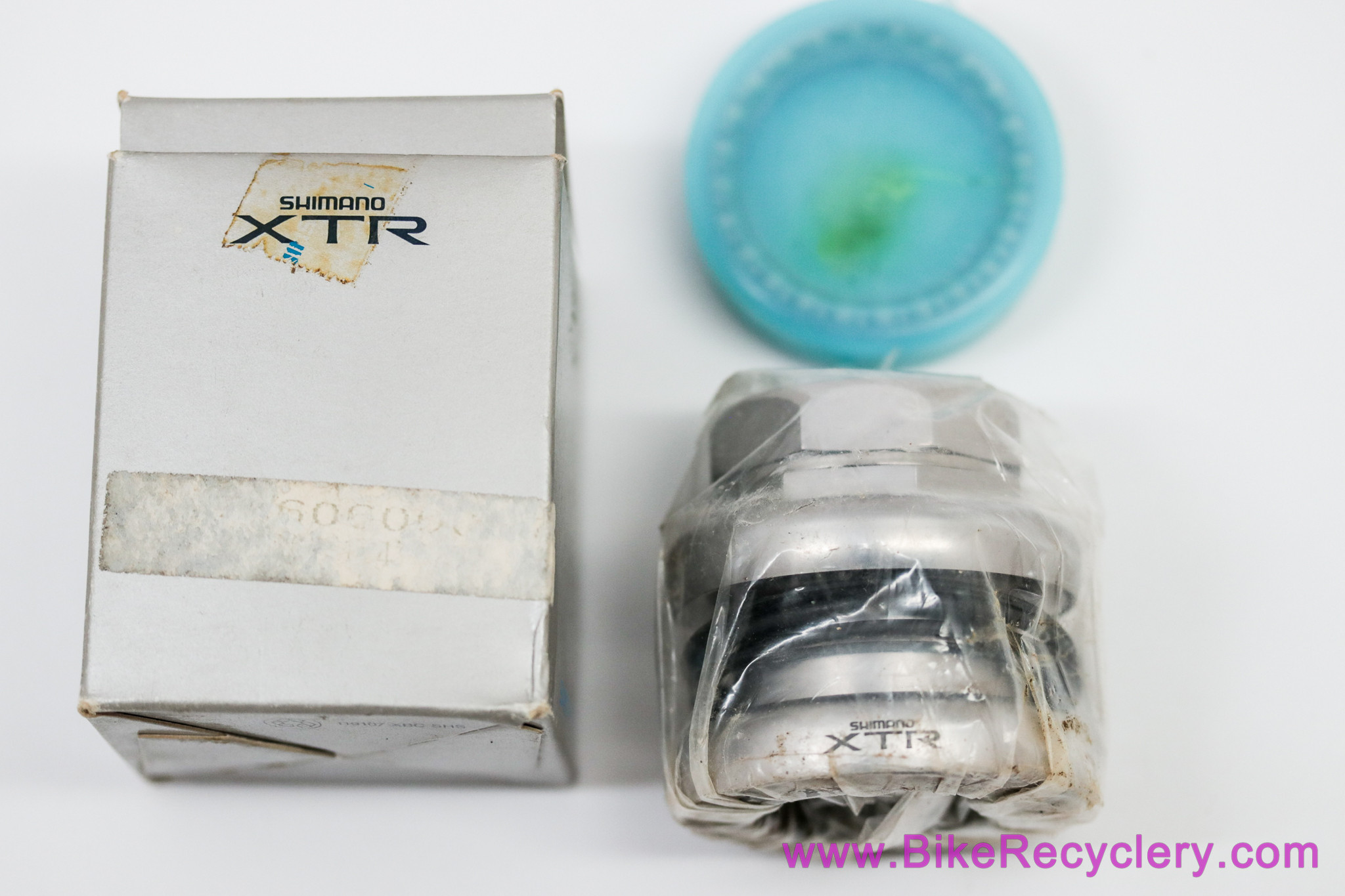 NIB/NOS Shimano XTR HP-M902 Headset: 1 1/4" / 1.25" Threaded - All Seals - Vintage 1990's (HP-M900)
