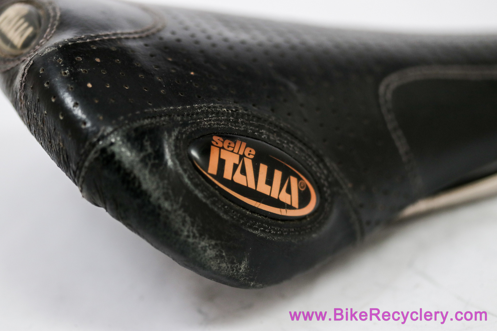 Selle Italia Flite Titanium Genuine Gel: Perforated Black Leather - 2003