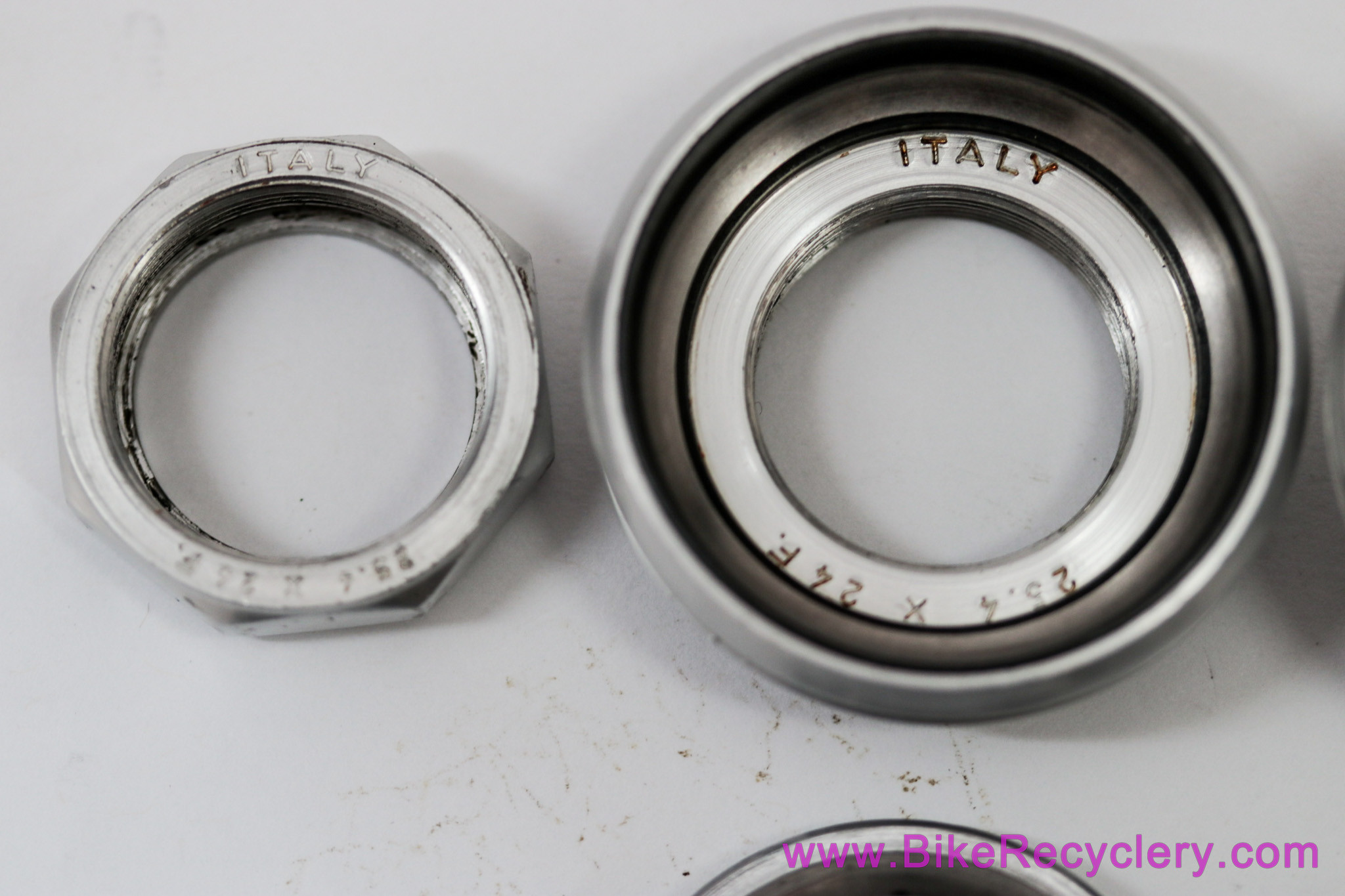 1st Gen Campagnolo Super Record Headset: 1973-1975 -  Italian - #4041 Strada - Italian - Alloy (Near Mint, RARE)