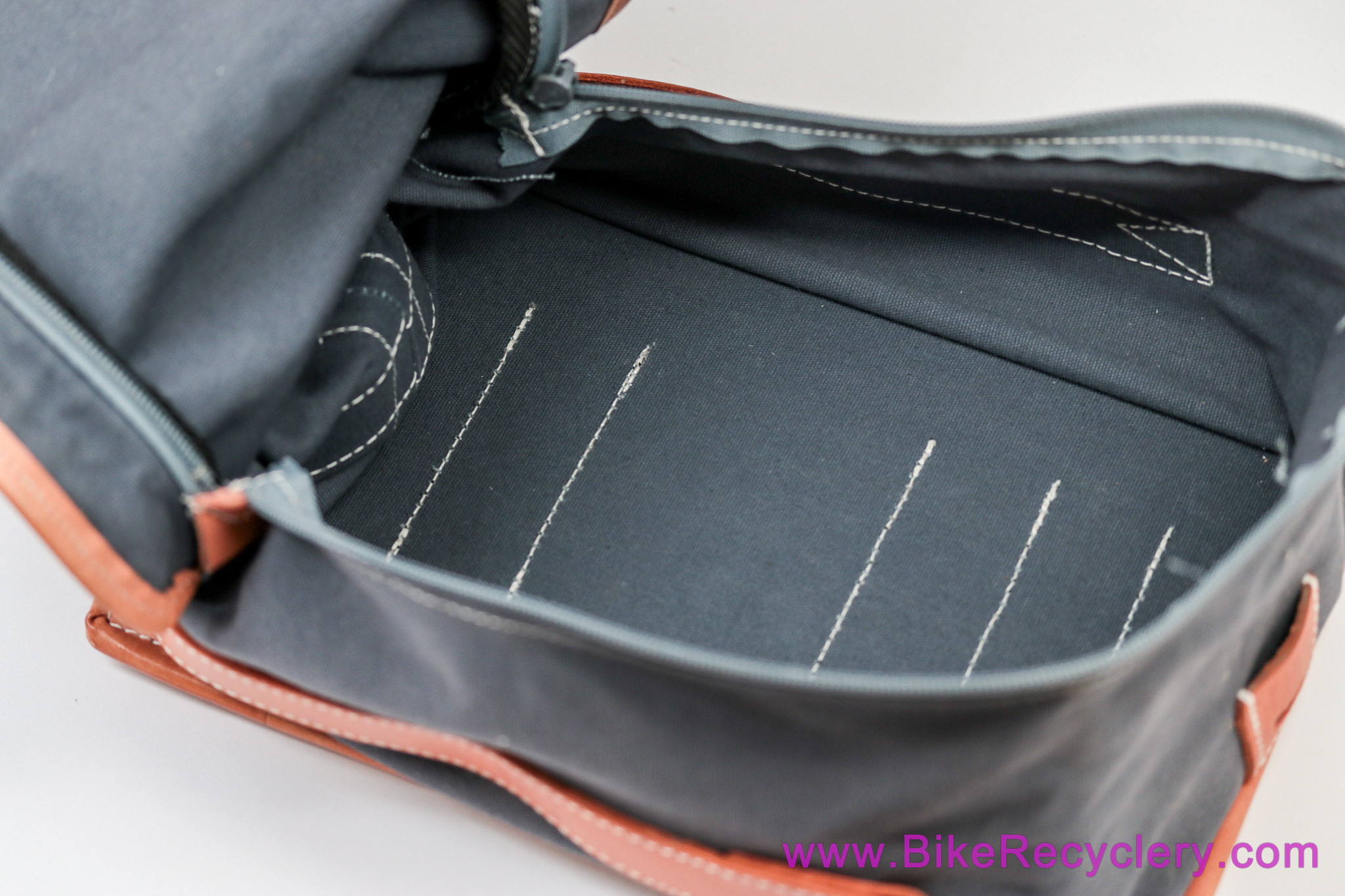 Gilles Berthoud GB-587 Rear Rack Top Bag: Large 9L - Grey Canvas & Leather (Near Mint+ Barely Used)