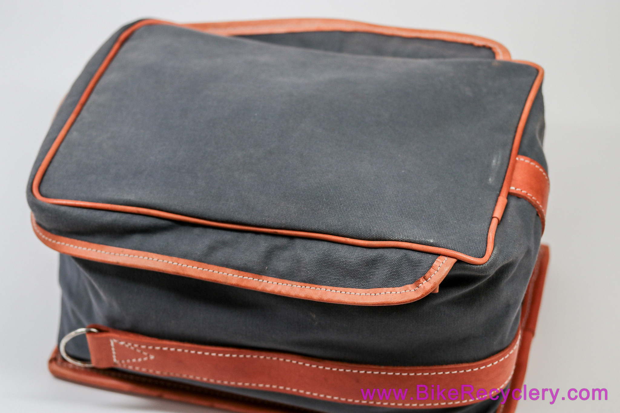 Gilles Berthoud GB-587 Rear Rack Top Bag: Large 9L - Grey Canvas & Leather (Near Mint+ Barely Used)