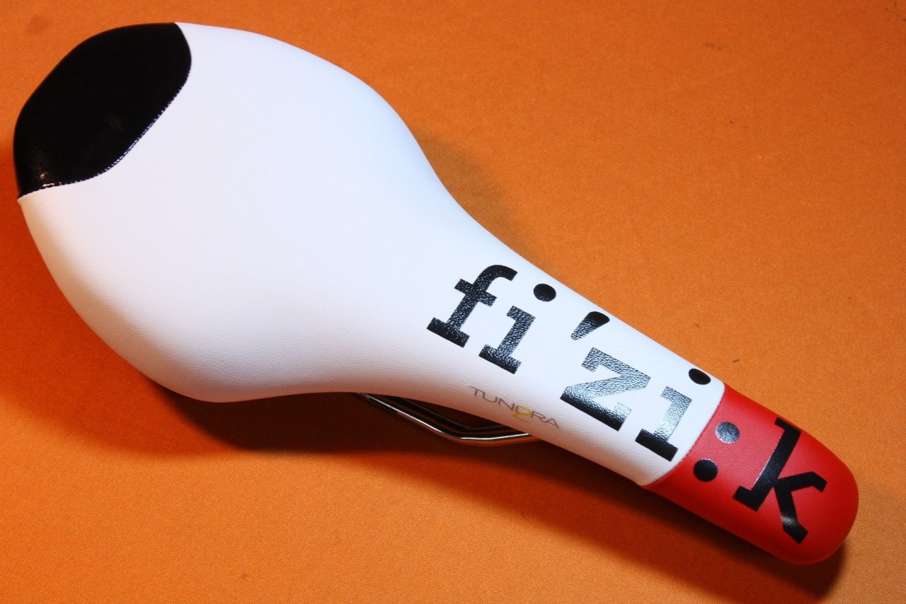 Fizik Tundra Kium: 2013 White Red Black NEW Bike Recyclery