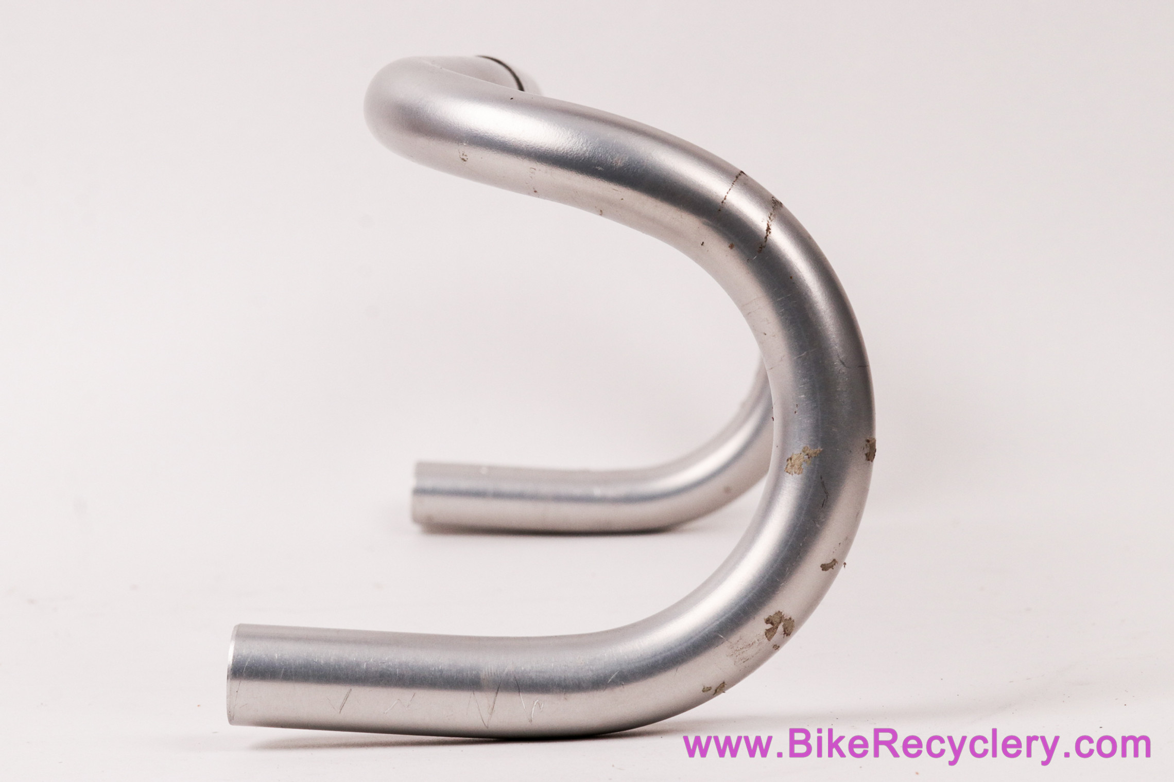 NITTO ドロップハンドル Mod.177 440mm 26.0 シルバー Nitto Noodle Mod. 177 Drop Handlebars: 46cm x 26.0mm